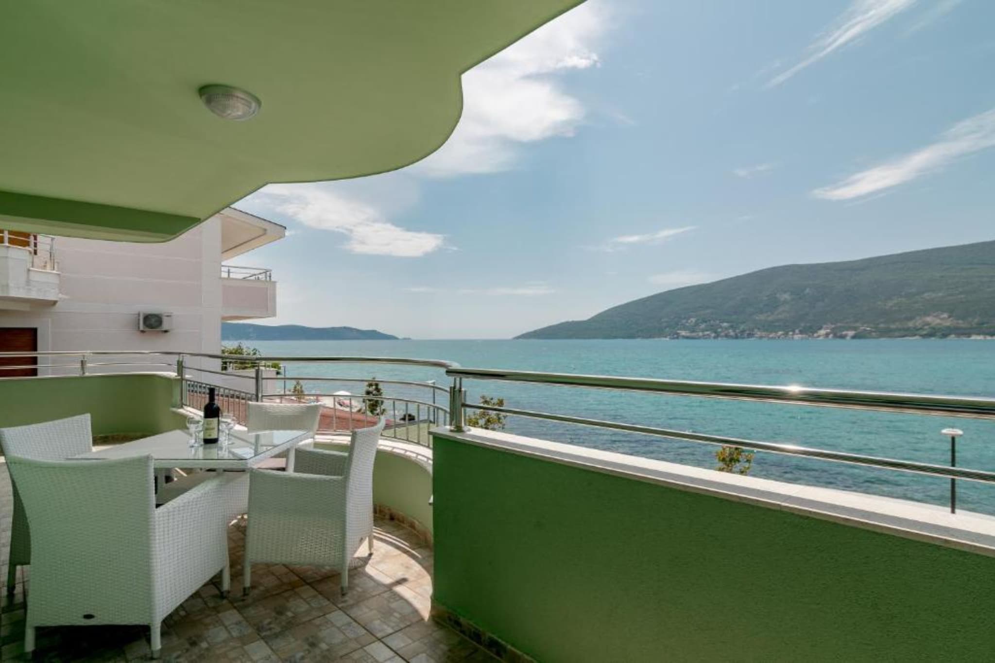 Amor Residence - One Bedroom Apartment with Terrace and Partial Sea View (6) - Terrace balcony