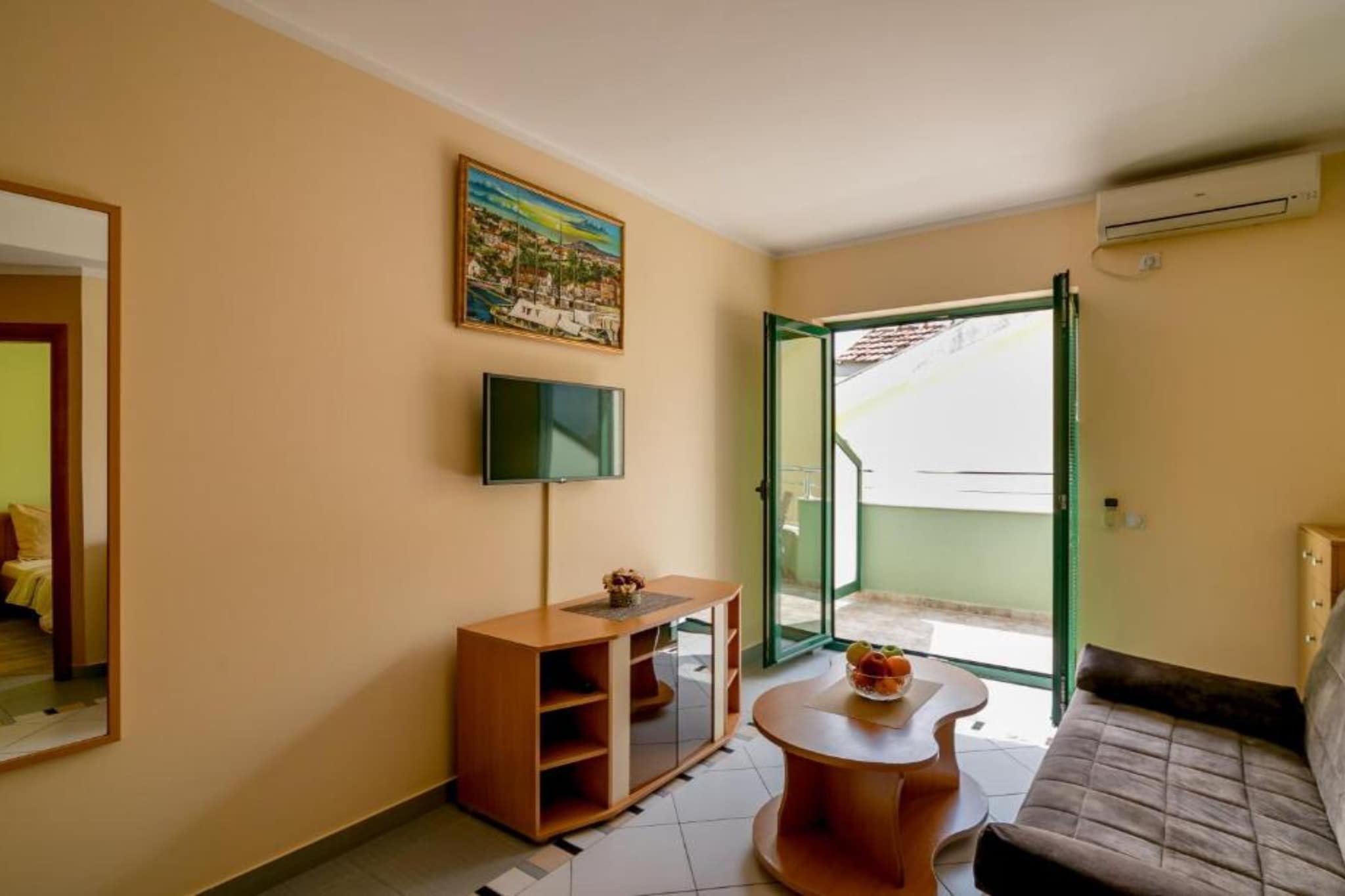 Amor Residence - Studio Apartment with Terrace and Partial Sea View (3 ) - Living room
