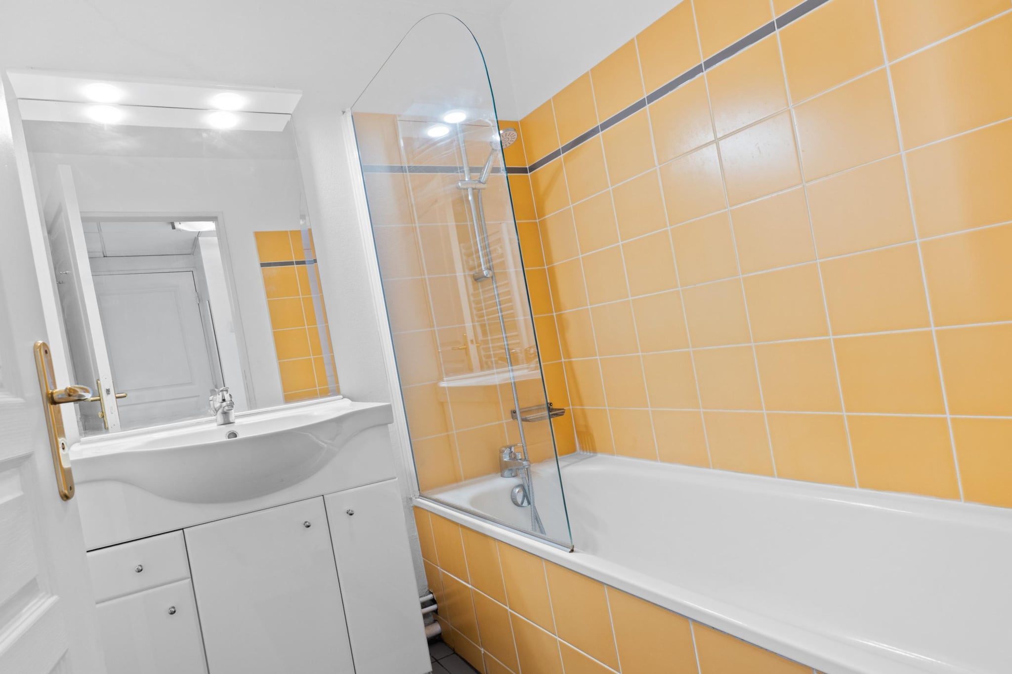Virginia N°502 - 2P4 - Salle de bain