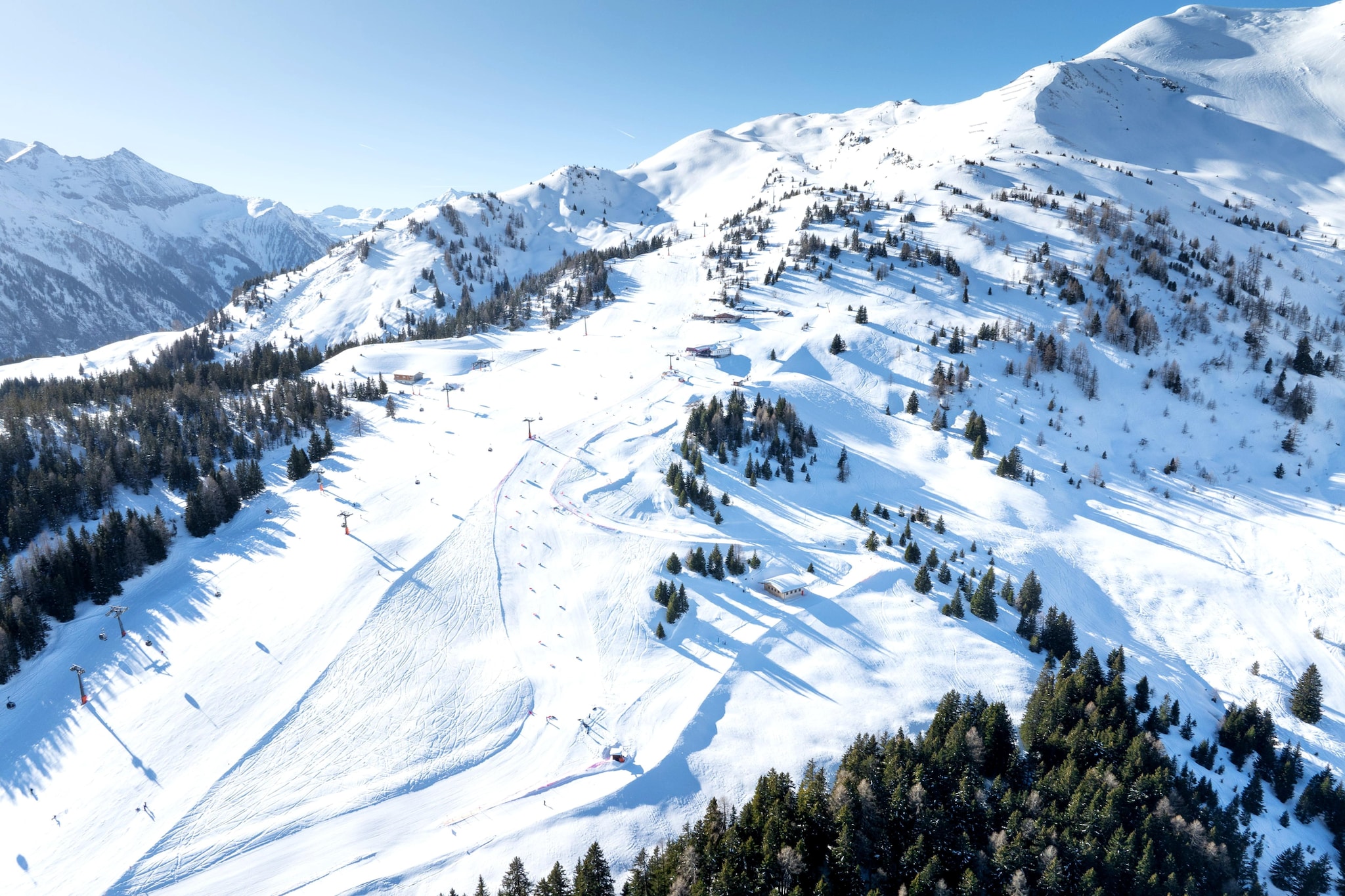 Alpinegold Residenz Kristallquelle Suite - Area within 5km in winter