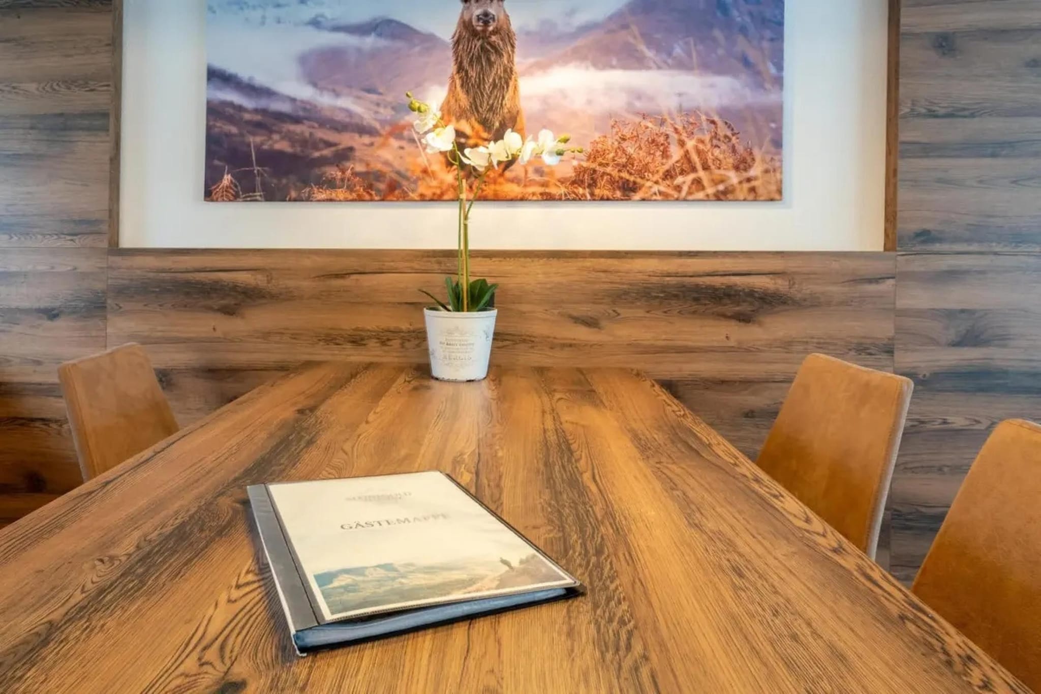 Alpinegold Residenz Kristallquelle Suite - Eetkamer