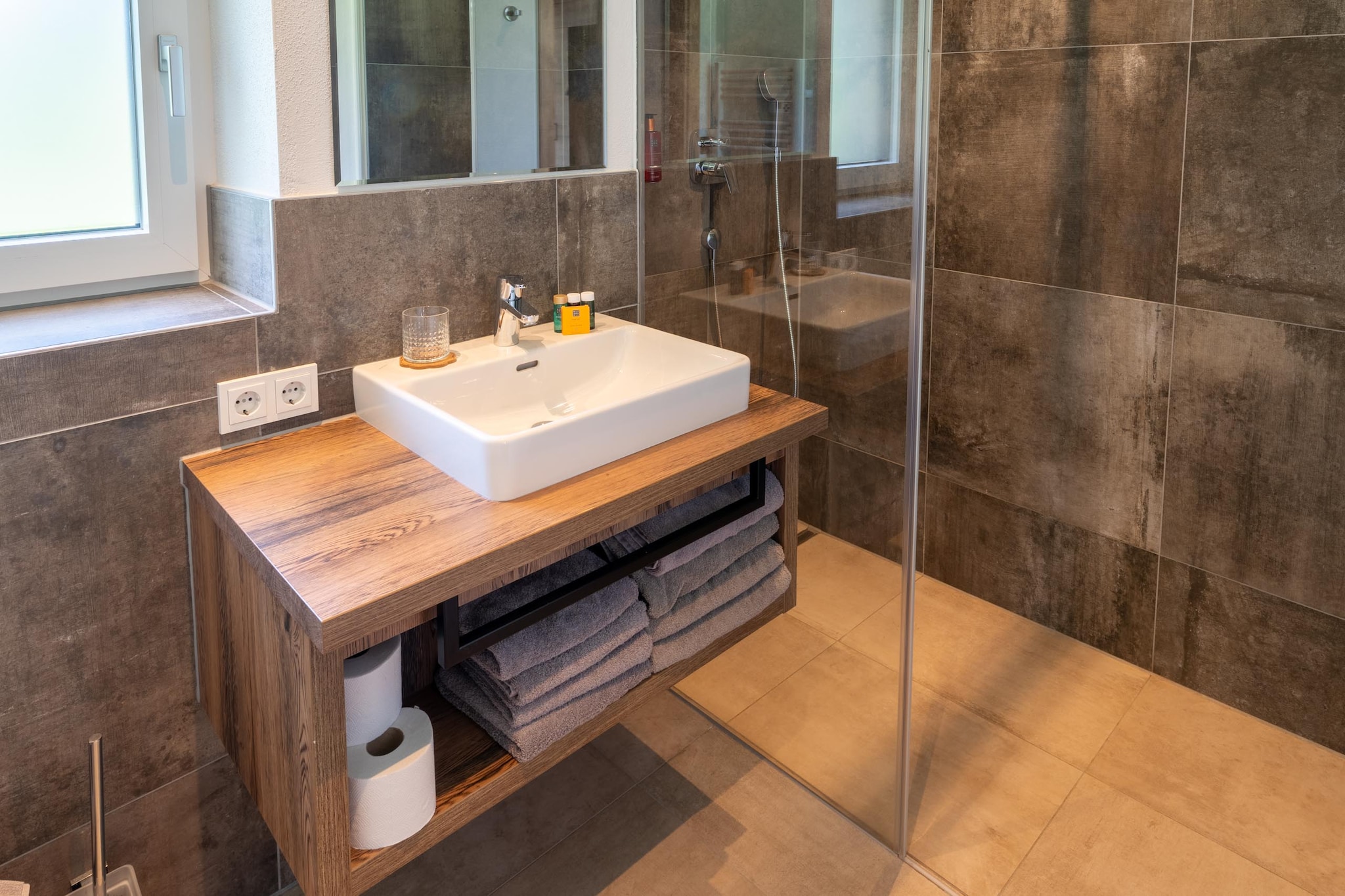 Alpinegold Residenz Gamskogel Suite - Badkamer