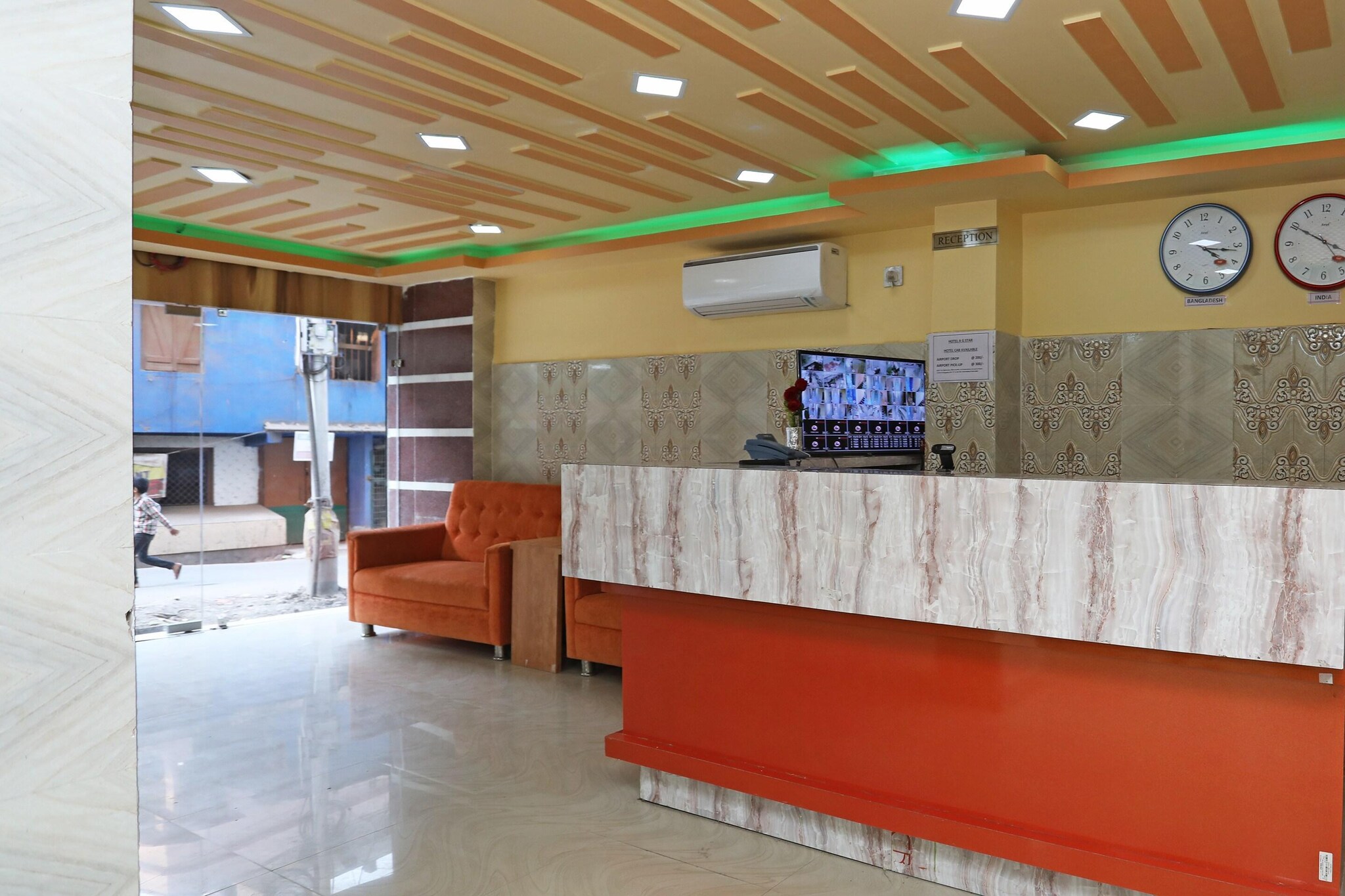 Ground floor: (bedroom(double bed, TV, seating area, air conditioning, telephone), bathroom(bathtub or shower, shower, washbasin, toilet, Towels incl., shampoo, body soap, hot water))