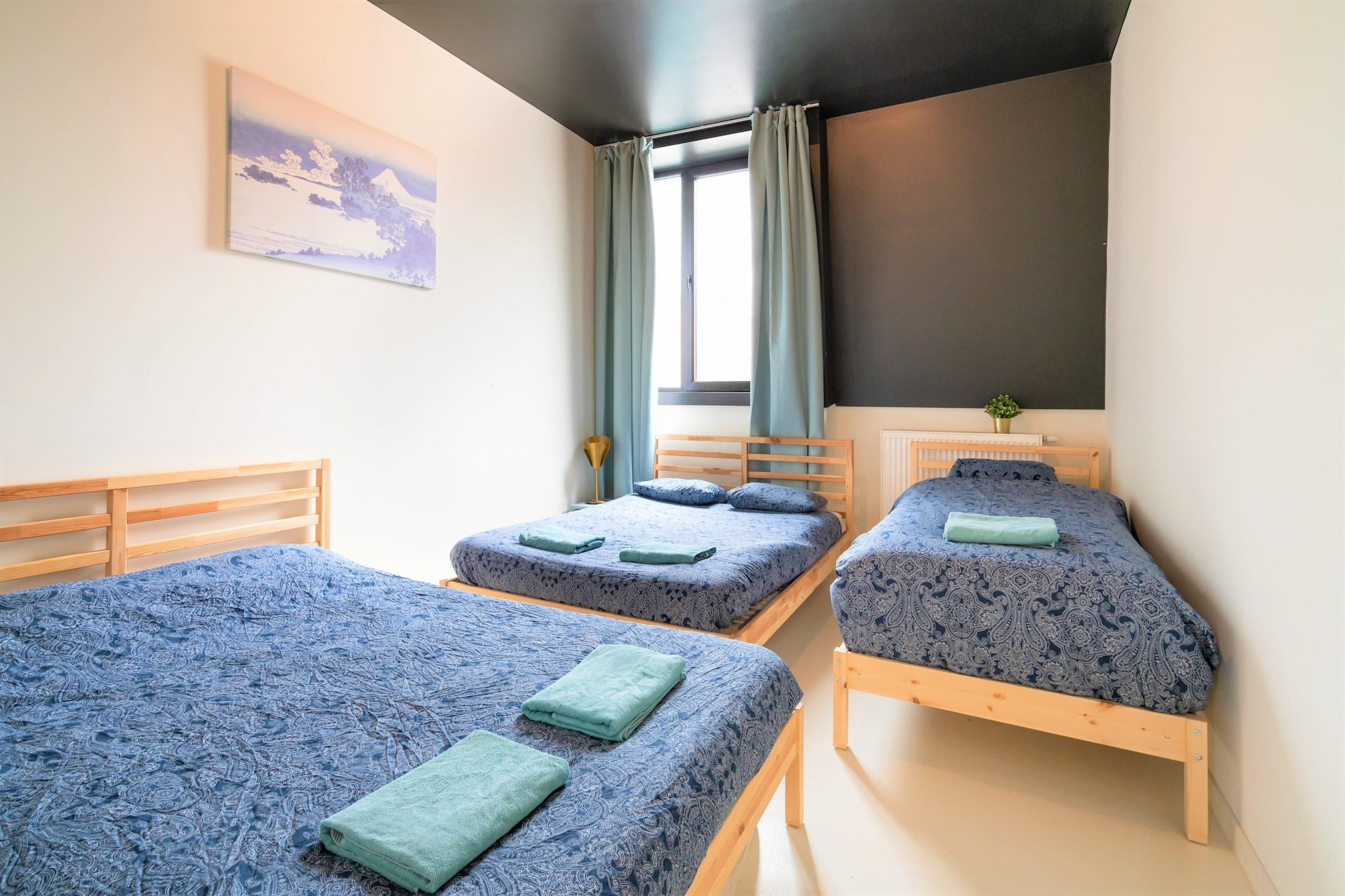 HR_301 - Bedroom
