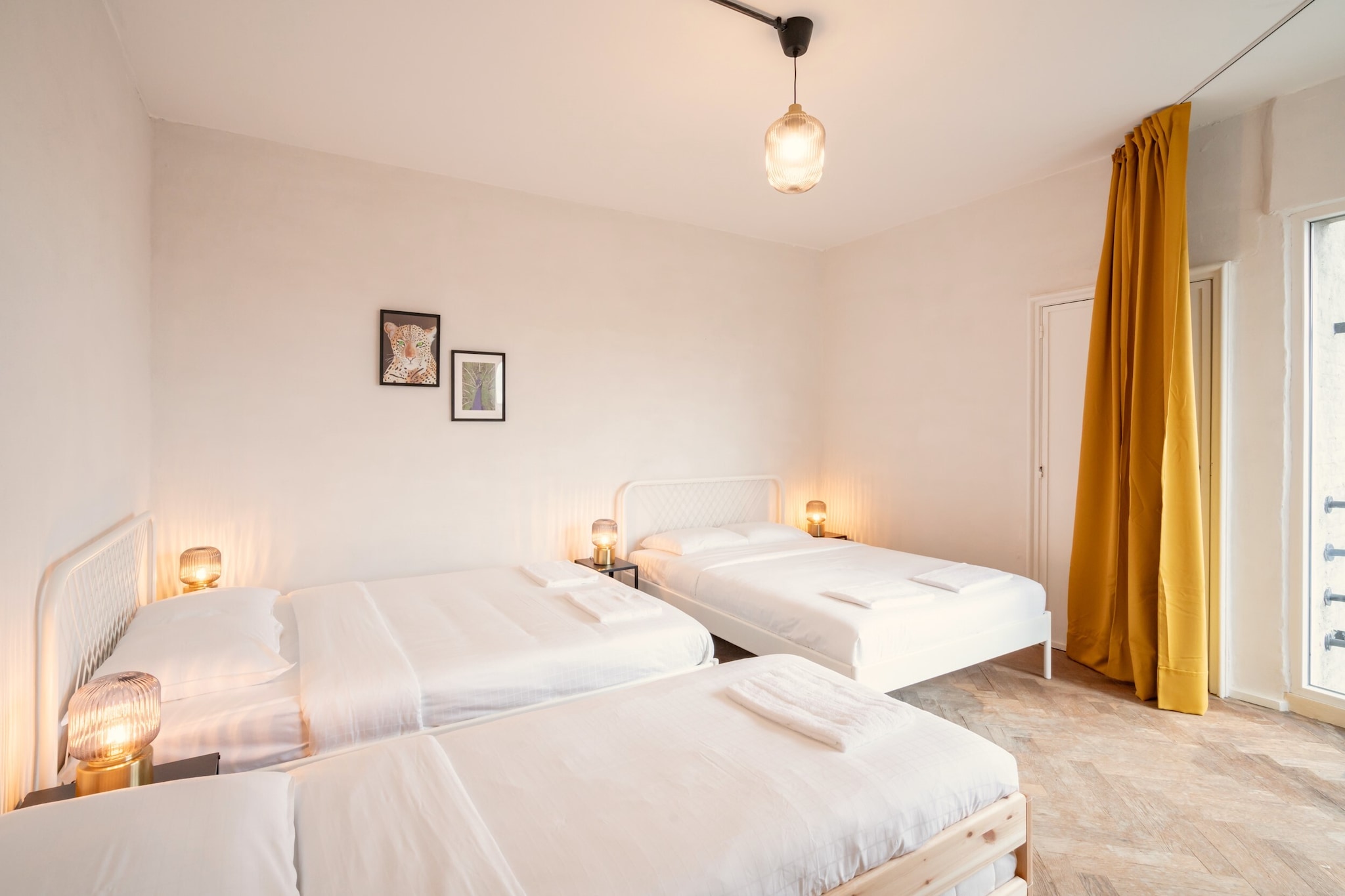 CN_R_402 - Bedroom