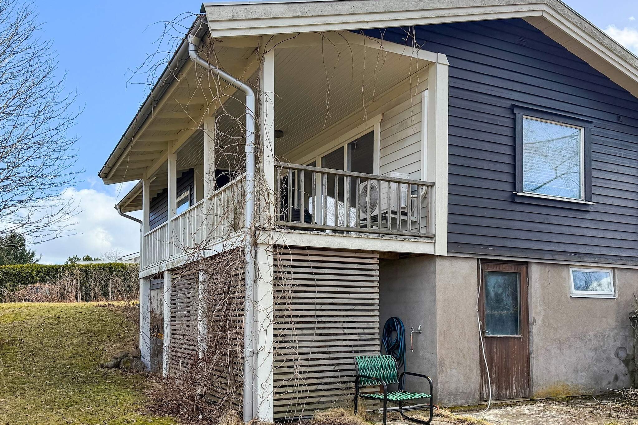 4 person holiday home in HOLSLJUNGA