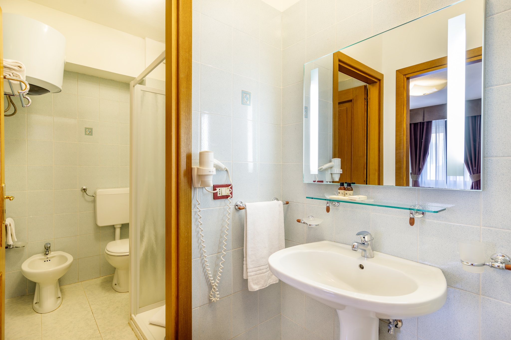 Rina Sea Apartments Mono - Badkamer