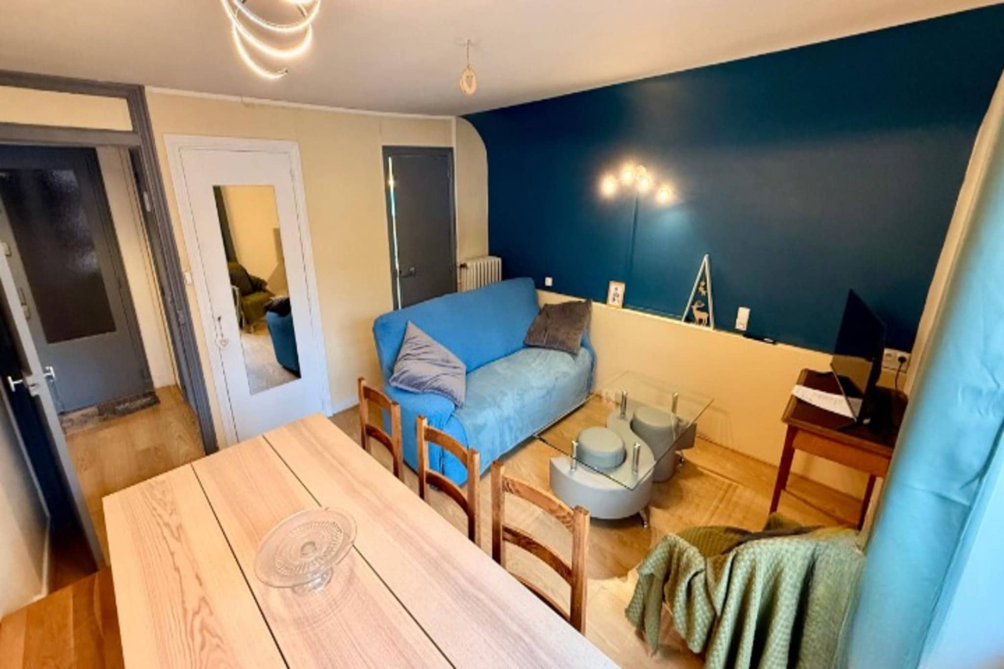 Le marcassin Le Mont Dore 8pers - Eetkamer