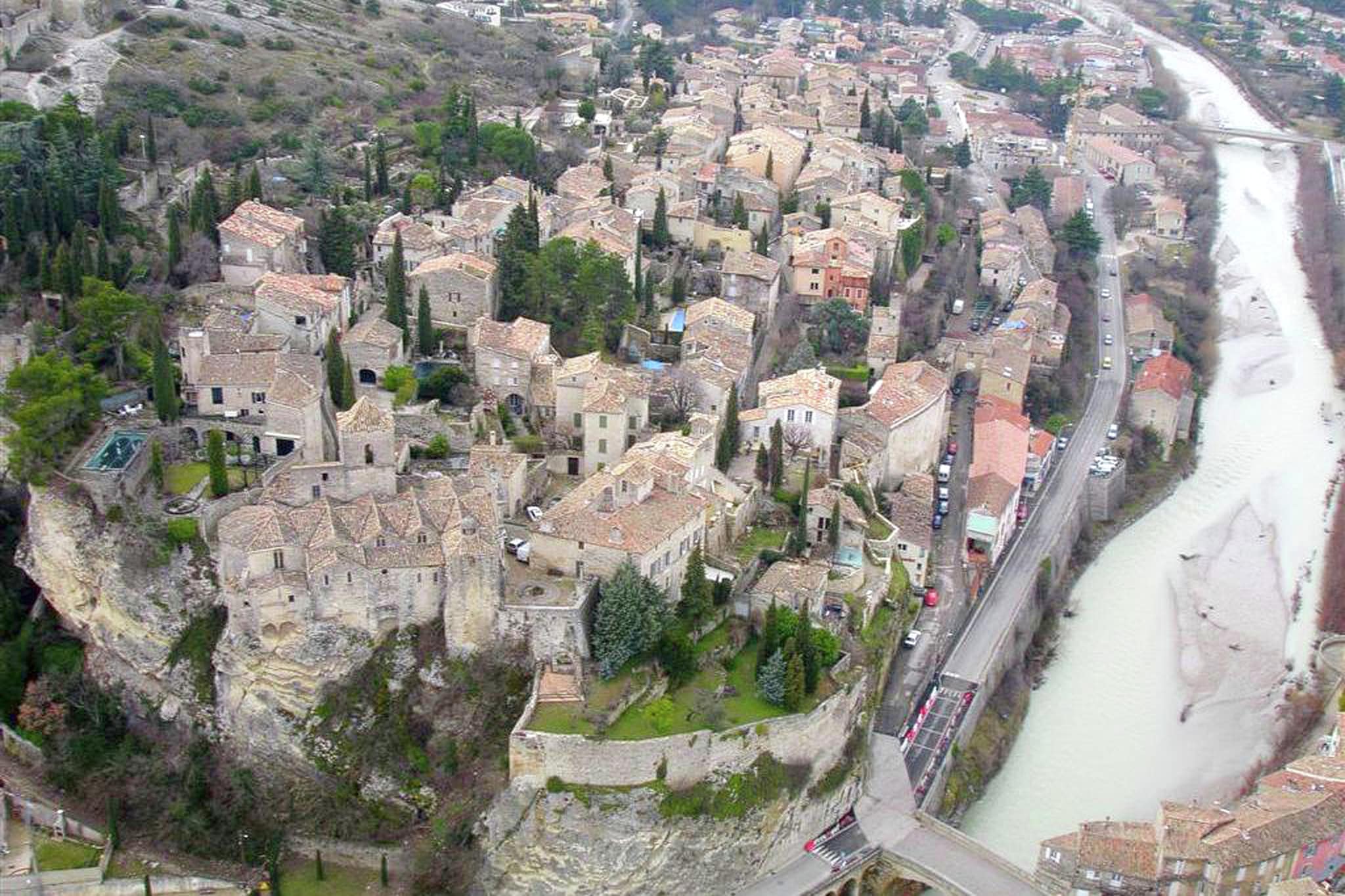 Amélie-Rosalie-Éline - Zones été à 20 km