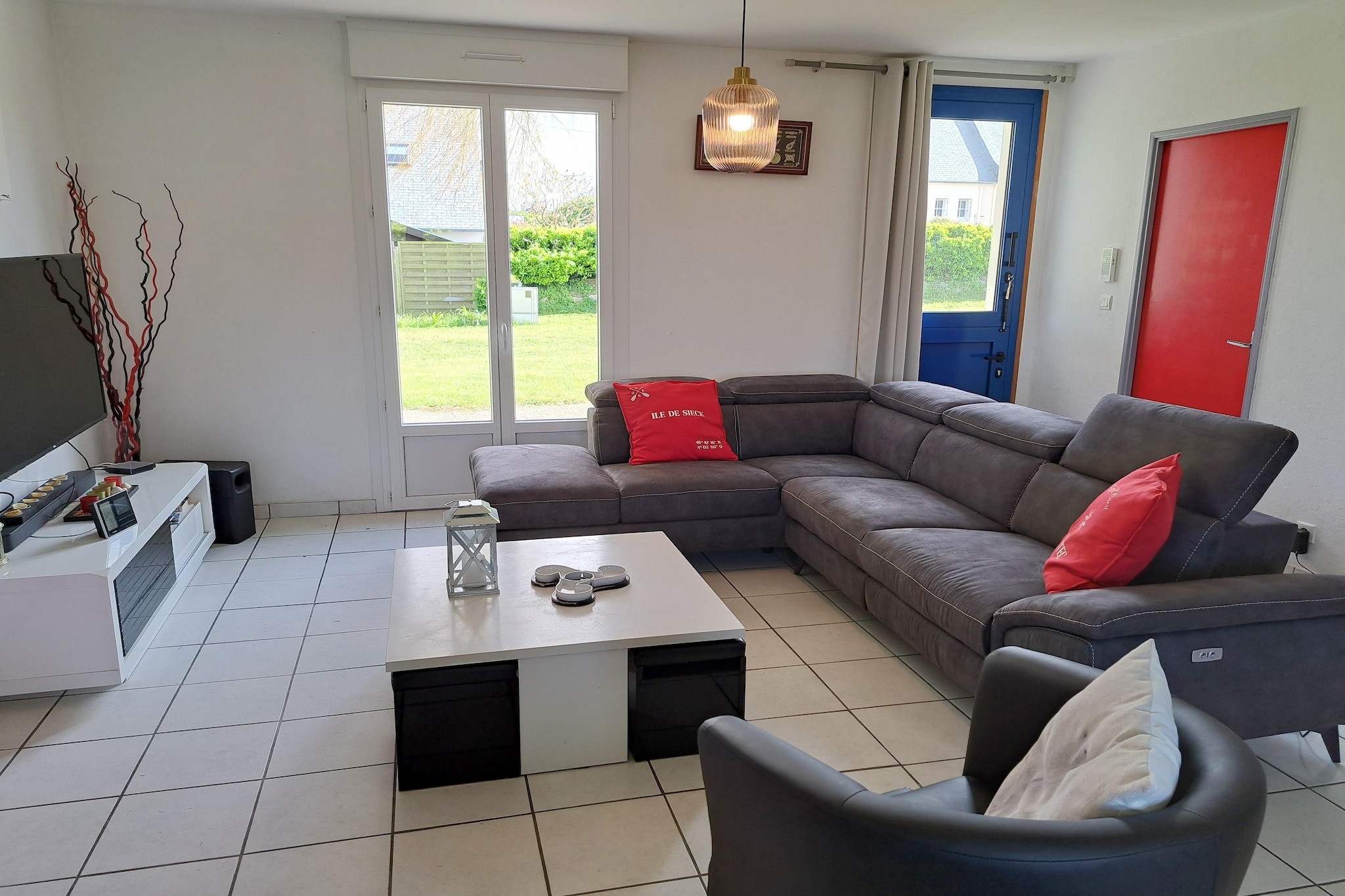Ebenerdiges Ferienhaus in Strandnähe Santec - Woonkamer