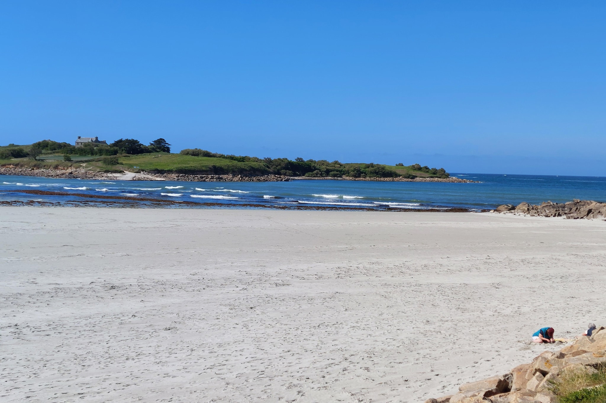 Ebenerdiges Ferienhaus in Strandnähe Santec - Gebieden zomer 1km