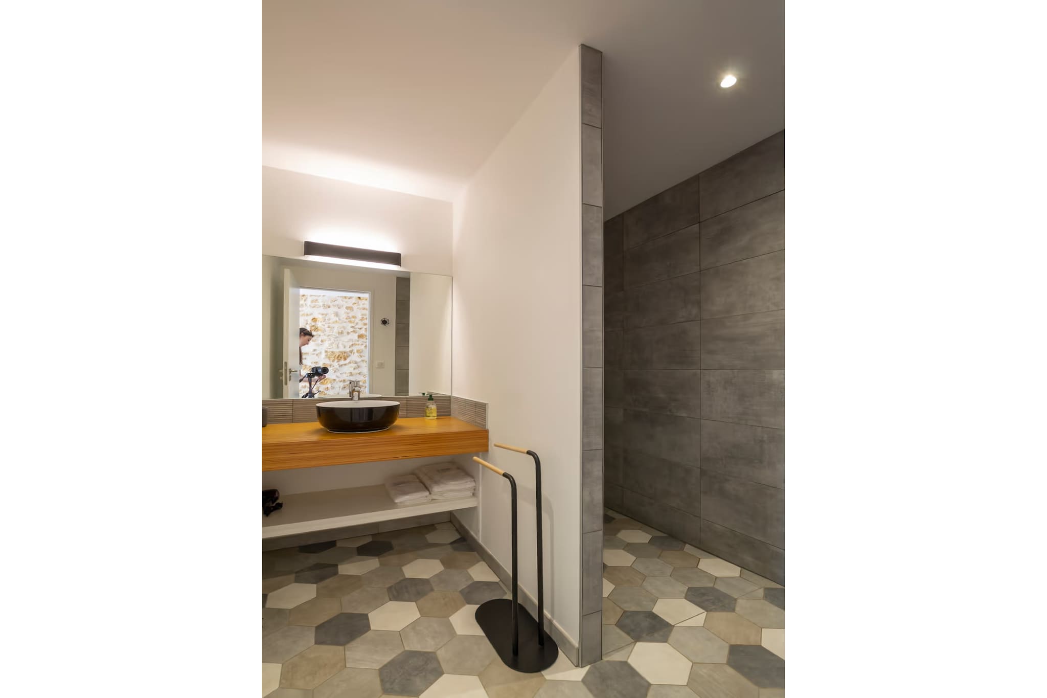 Gite LA FOURMANCE - Badkamer