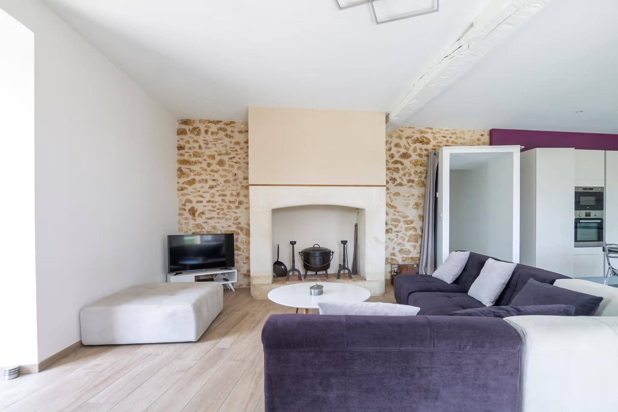 Gite LA FOURMANCE - Woonkamer