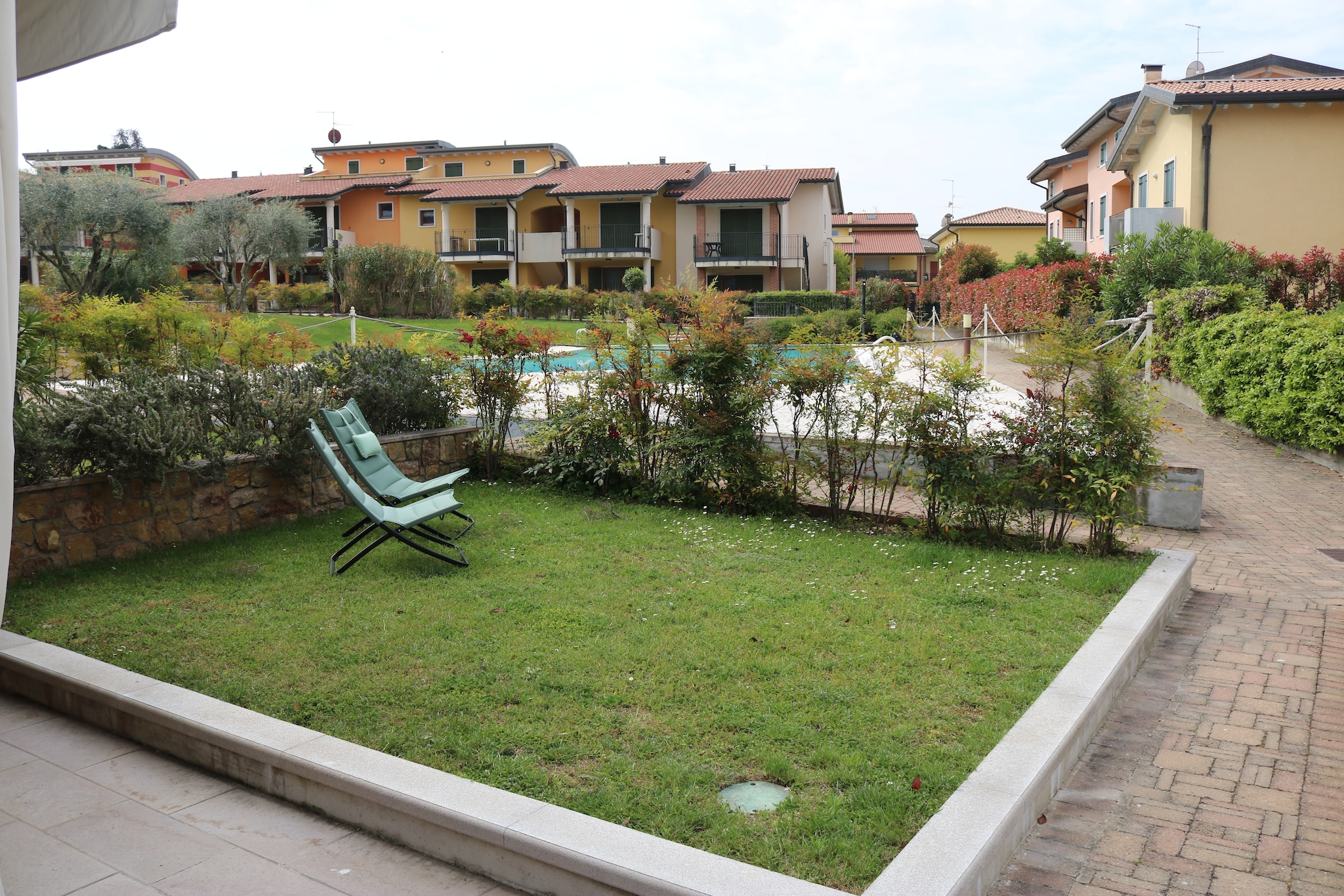 Corte Sant'Andrea 1 - Gardens in summer