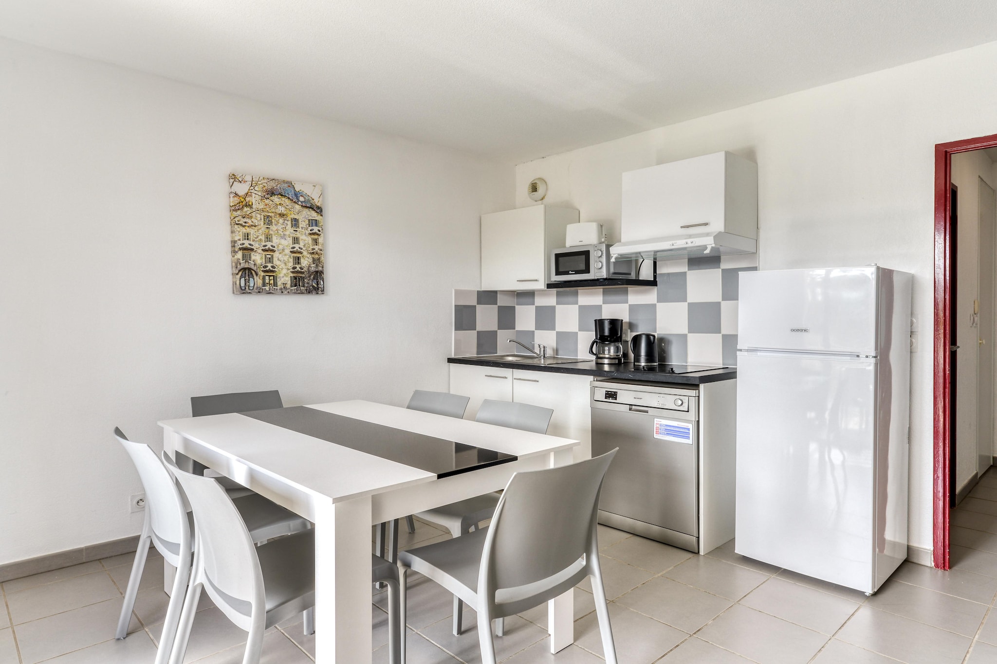 Les Demeures de la Massane Appartement 2 piÃ¨ces avec coin nuit 6 personnes climatisÃ© - Eetkamer
