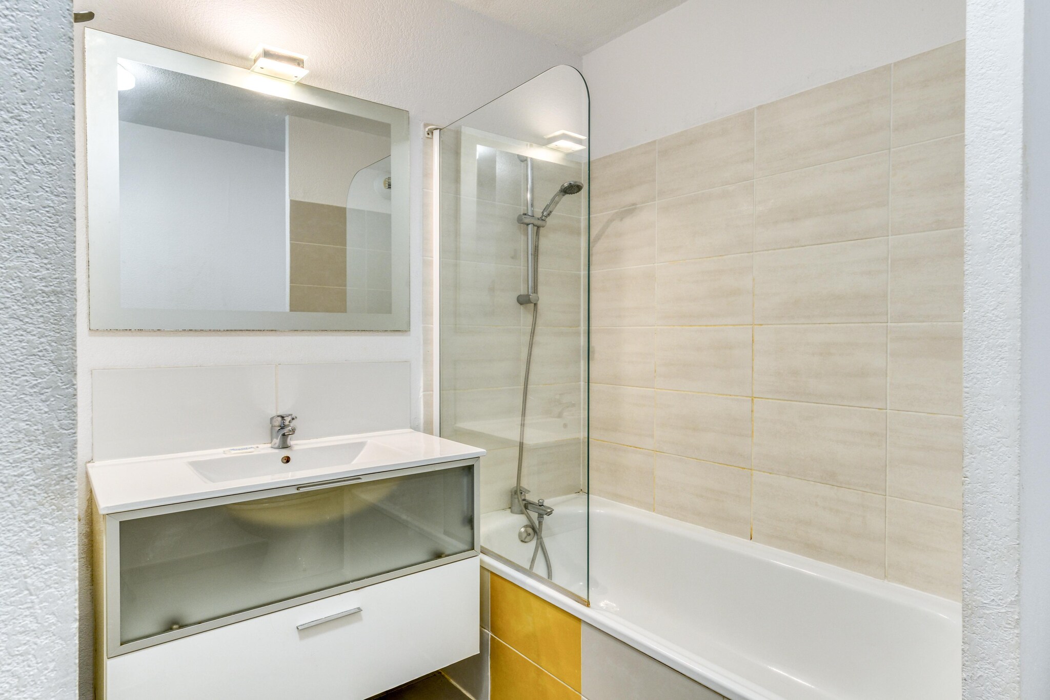 Les Demeures de la Massane Appartement 2 piÃ¨ces avec coin nuit 6 personnes climatisÃ© - Badkamer