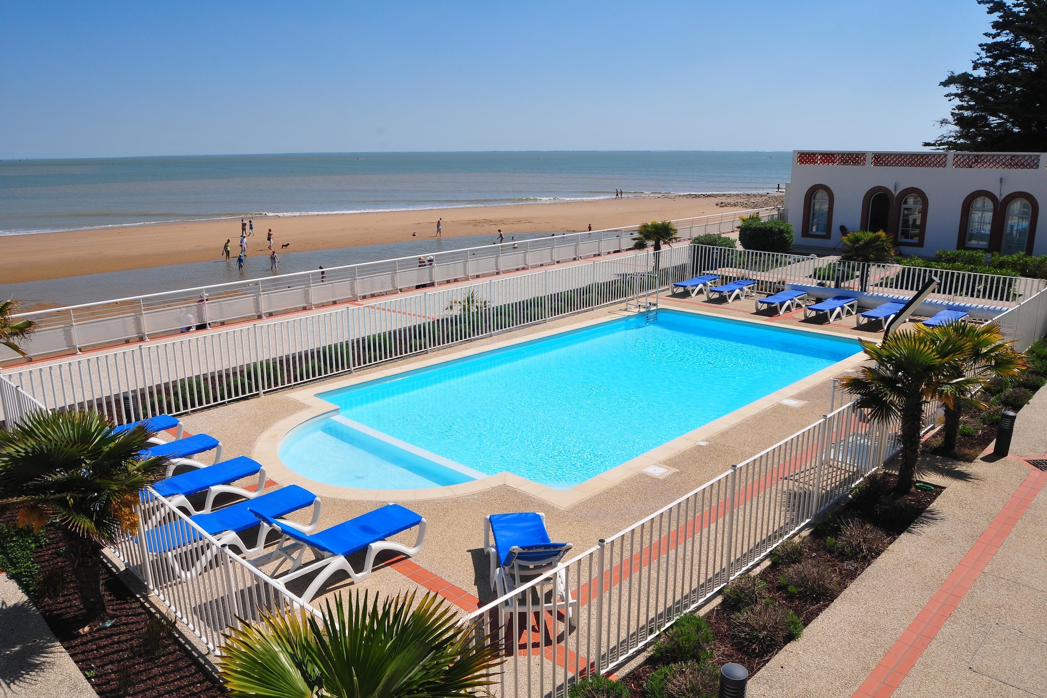 RÃ©sidence L'OcÃ©an Studio 4 personnes avec coin nuit vue Mer - Zwembad