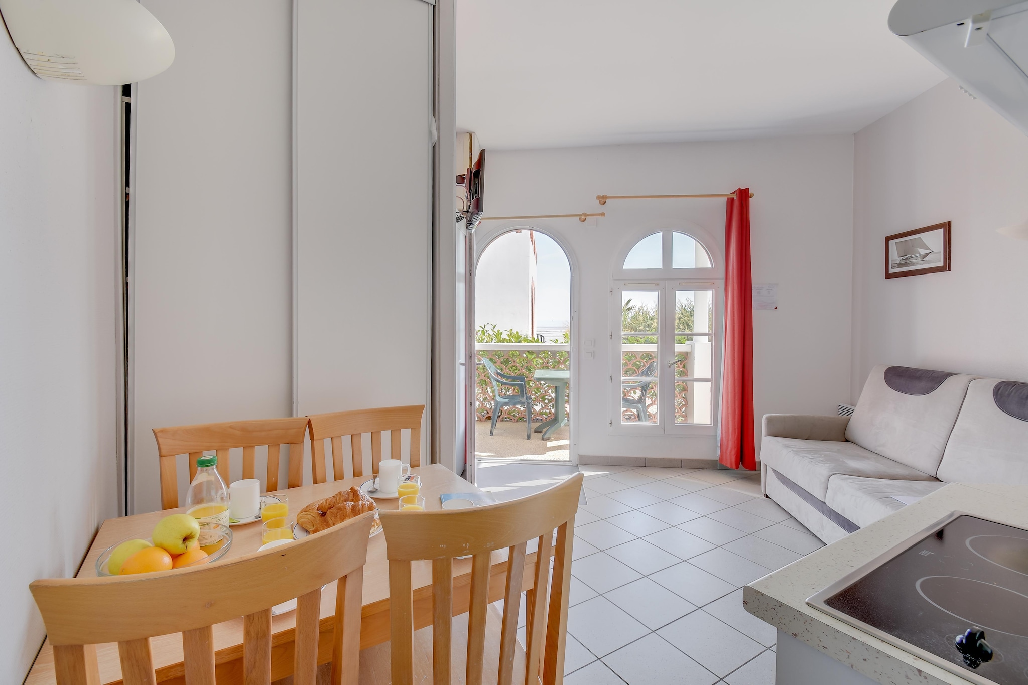 RÃ©sidence L'OcÃ©an Studio 4 personnes avec coin nuit vue Mer - Eetkamer