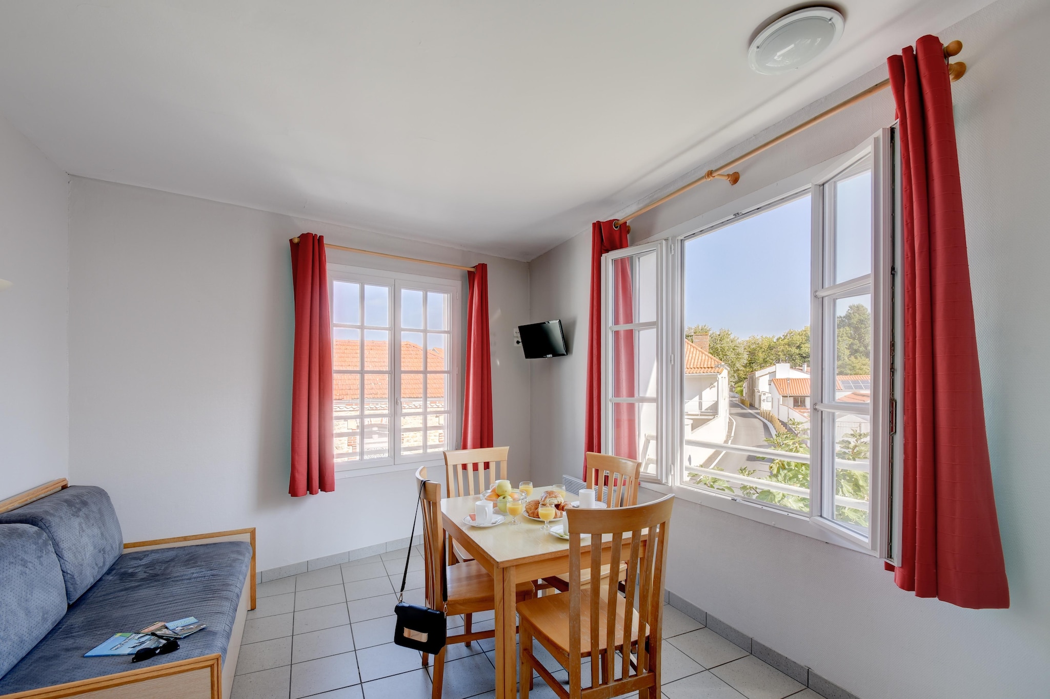 RÃ©sidence L'OcÃ©an Appartement 2 piÃ¨ces 4 personnes - Eetkamer