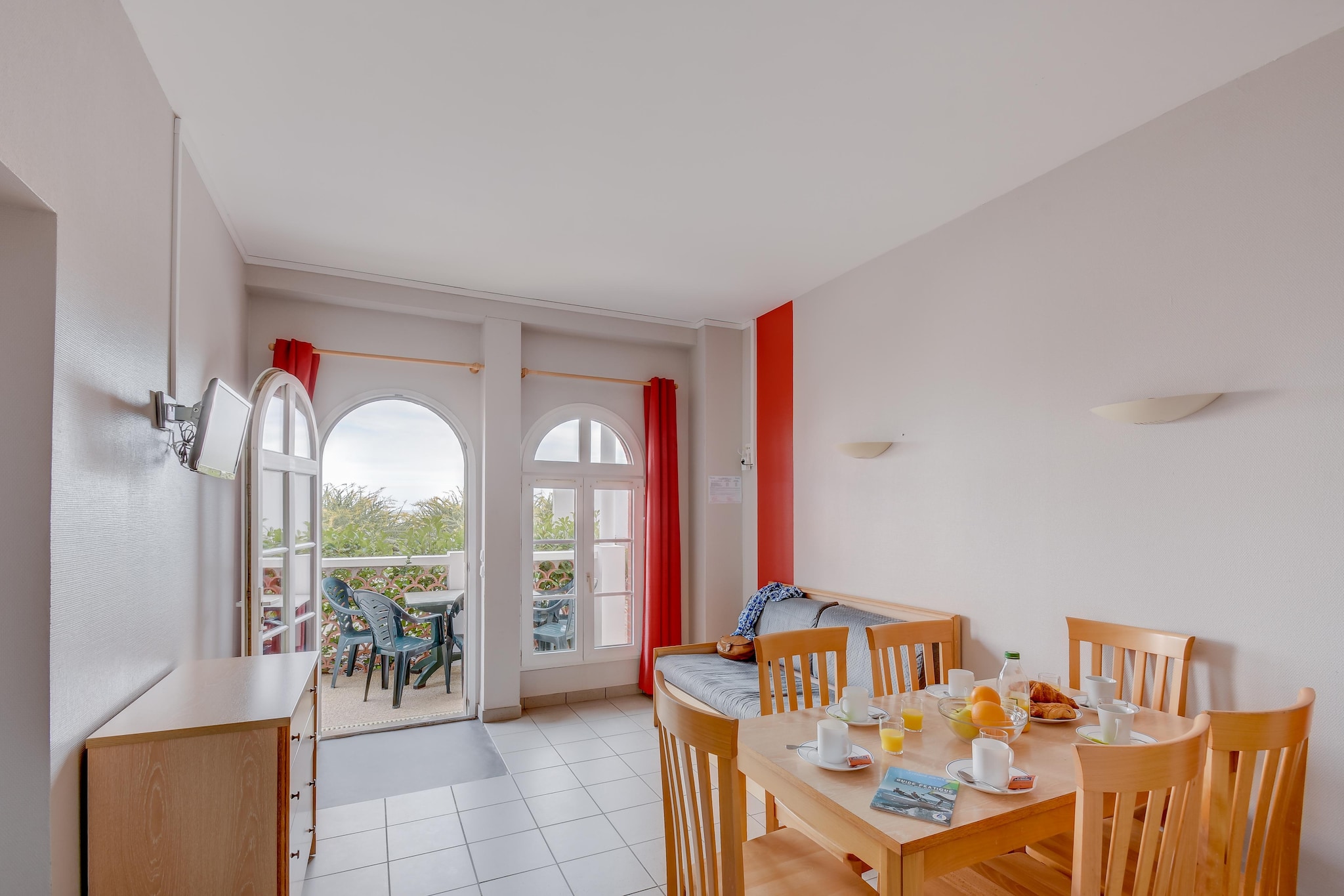 RÃ©sidence L'OcÃ©an Appartement 2 piÃ¨ces avec coin nuit 6 personnes - vue Mer - Eetkamer