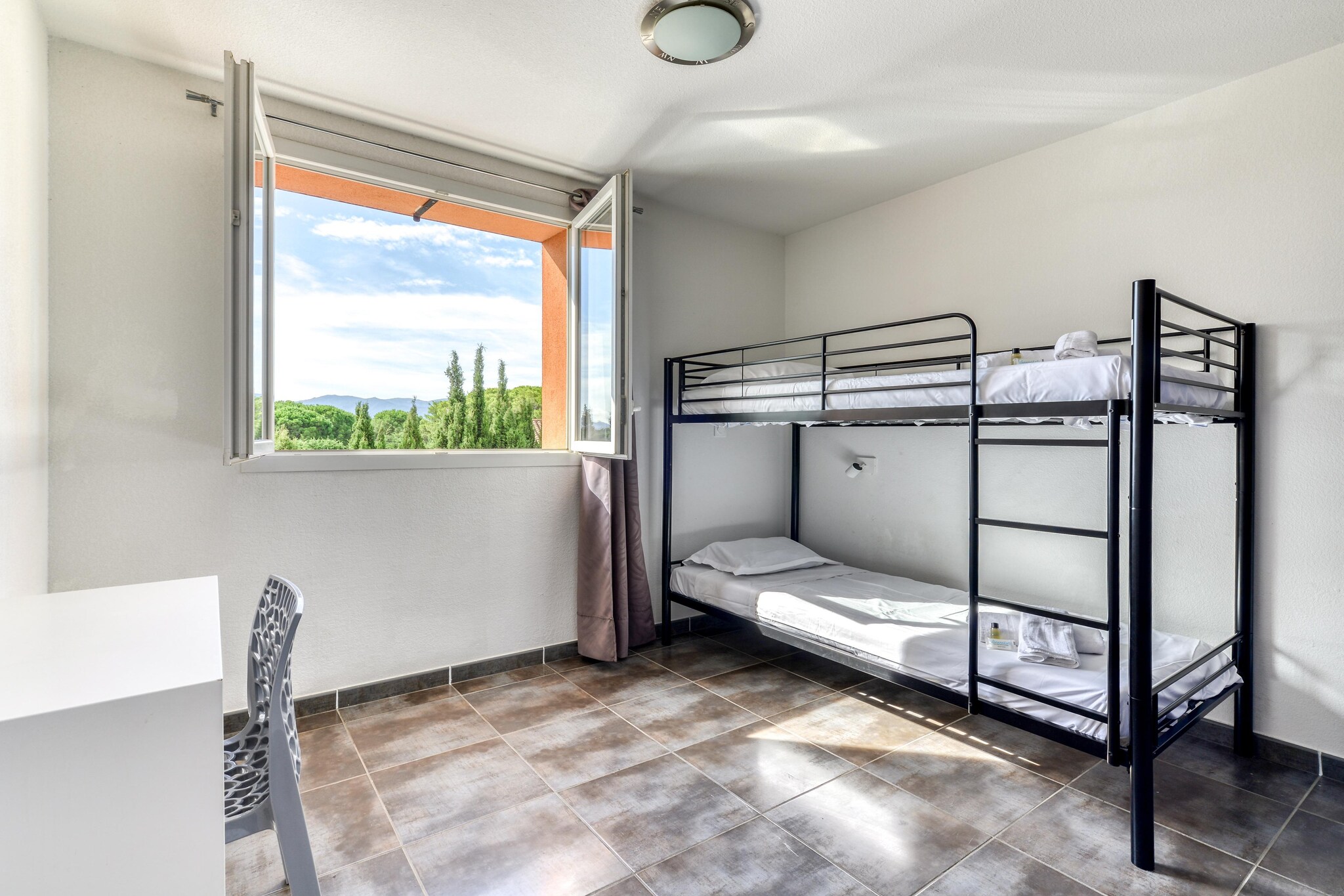 Les Demeures Torrellanes- Appartement 3 piÃ¨ces 6 personnes - Slaapkamer
