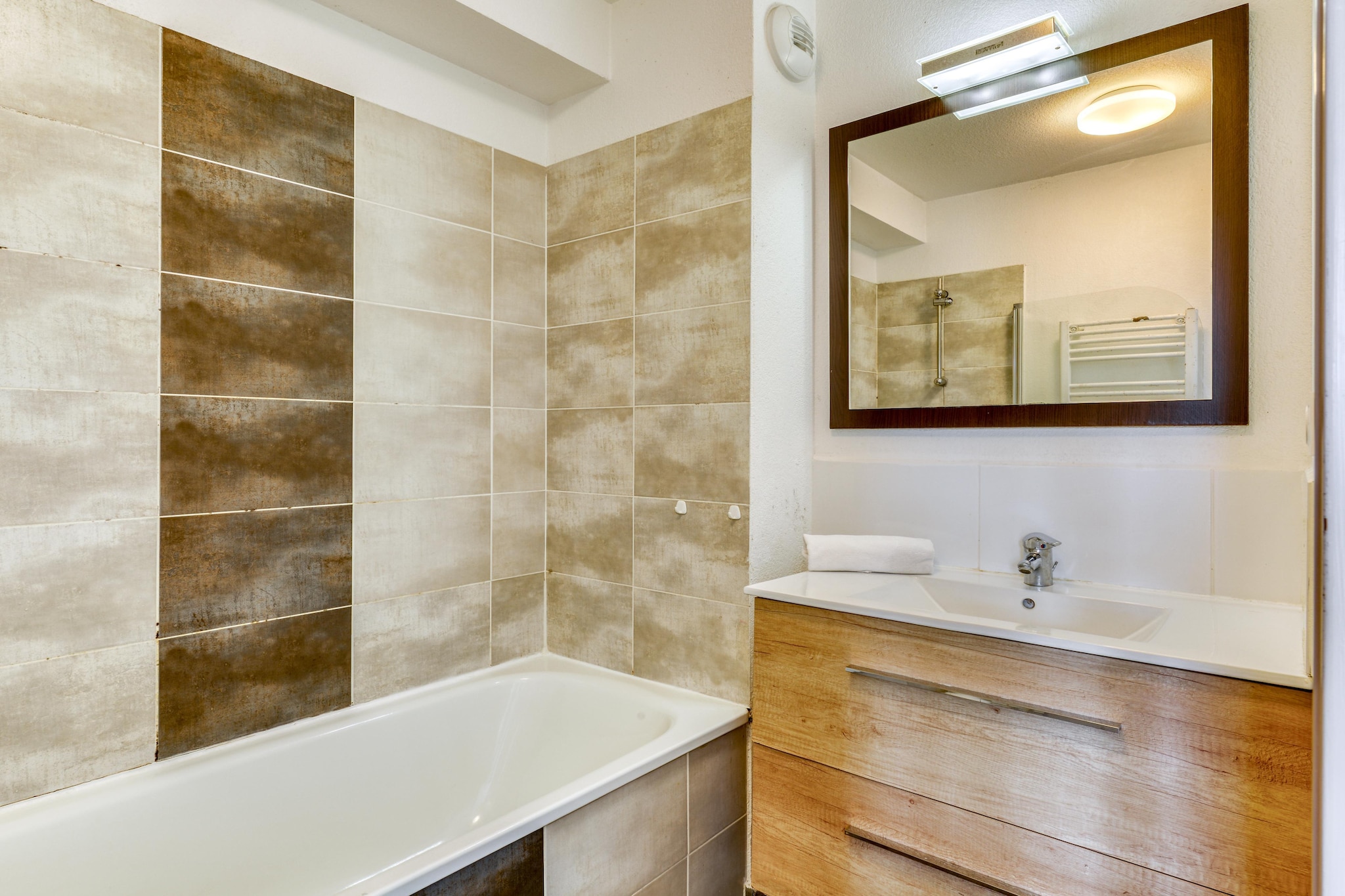 Les Demeures Torrellanes- Maison 3 piÃ¨ces 6 personnes climatisÃ©Ã© - Badkamer