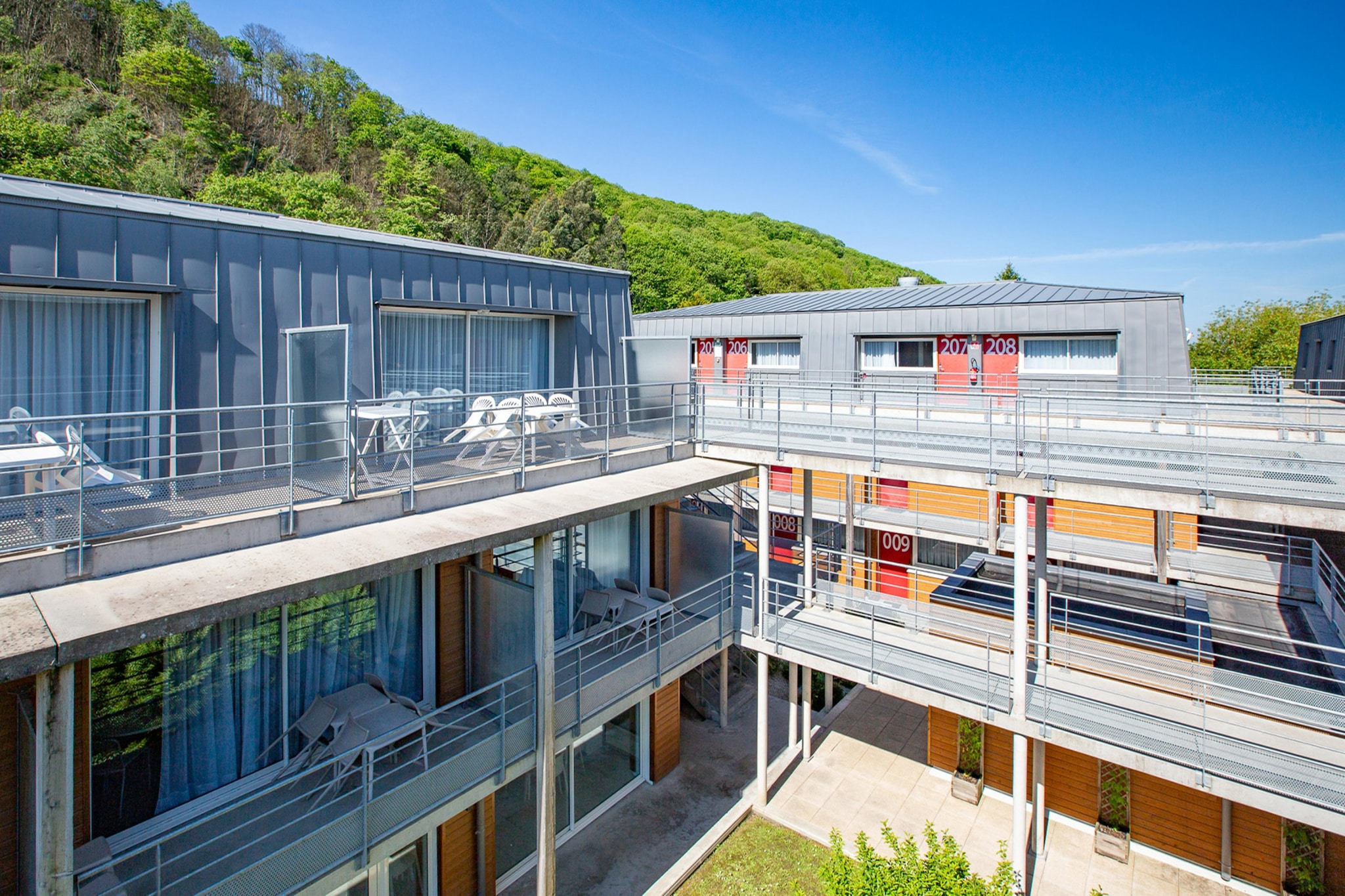 Le Domaine du Mont - Studio 2 personnes - Außenbereich Sommer