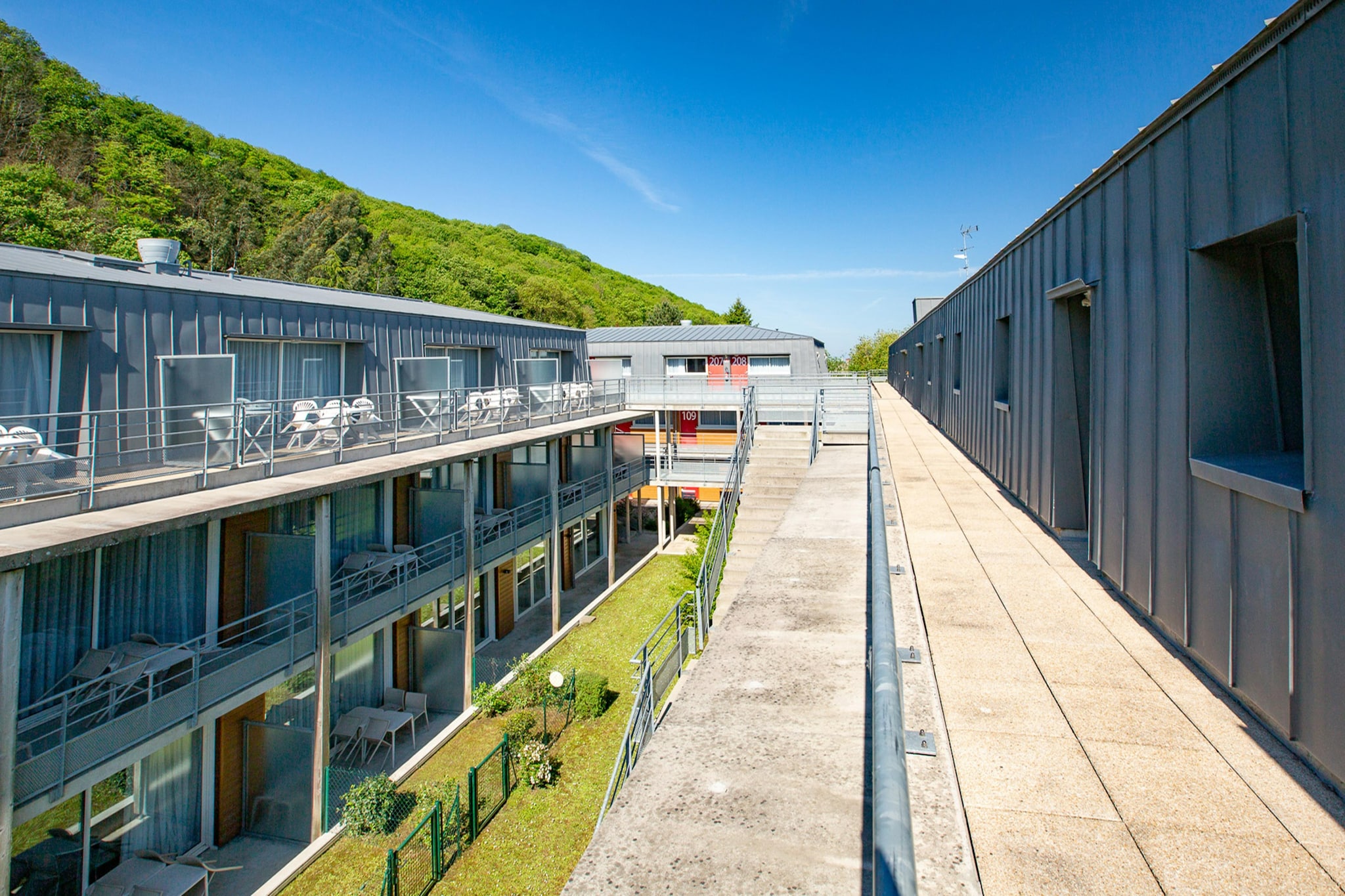 Le Domaine du Mont - Appartement 3 pièces 6 personnes - Außenbereich Sommer