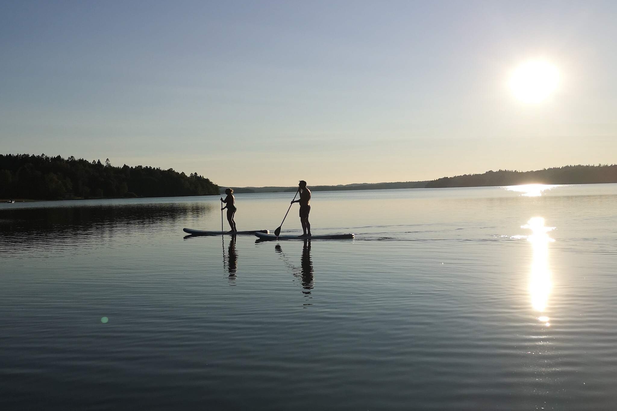 Annex: (freezer(1-59L), washing machine)\n\nLiving room(2x single bed), Living room(2x bunk bed), Living room(double folding bed), Kitchen(cooker(electric), microwave, fridge), bathroom(washbasin, shower, toilet), heating(electric), parking, air to air heatpump