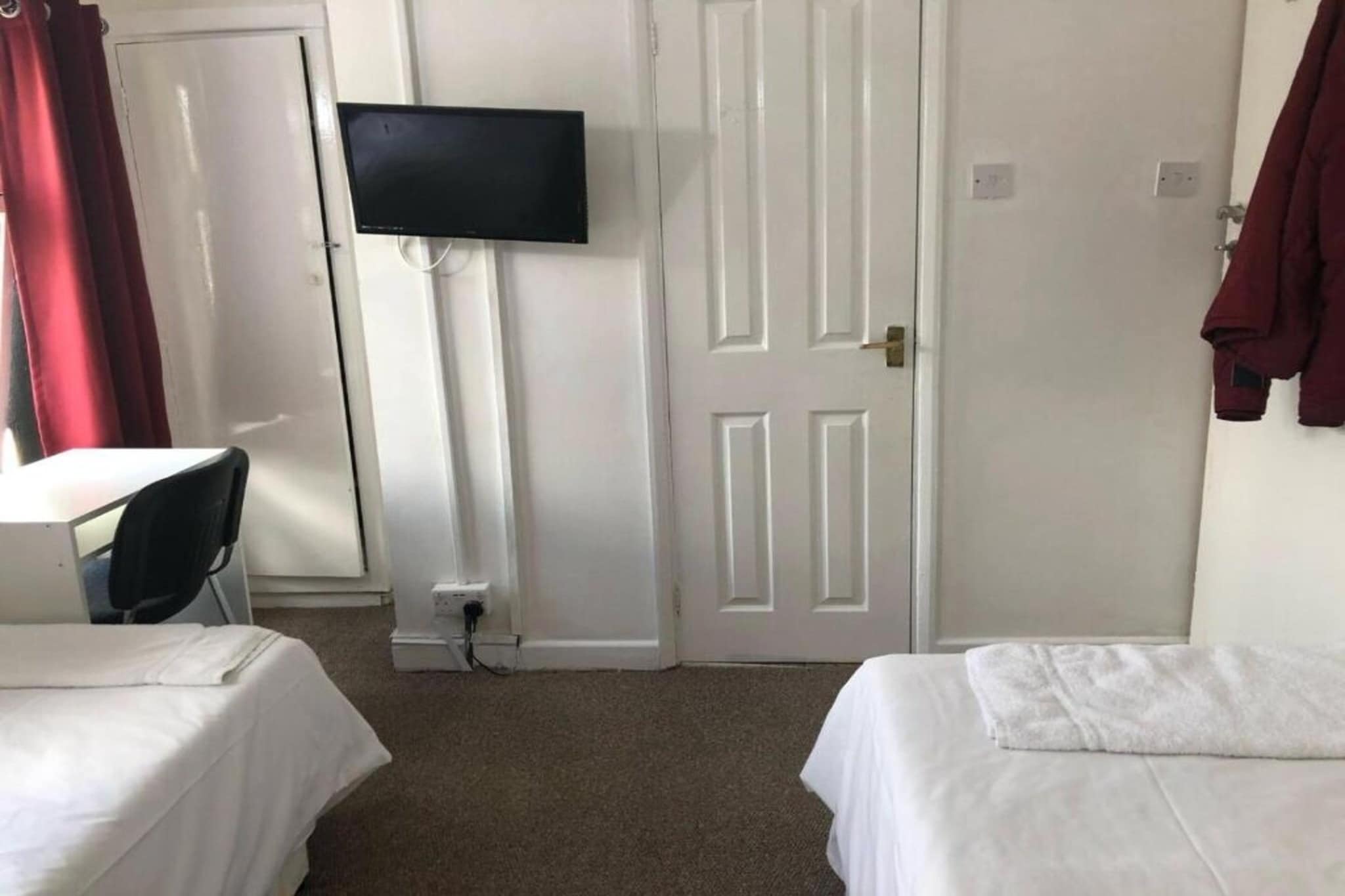 Standard Twin Room - Shared - Slaapkamer