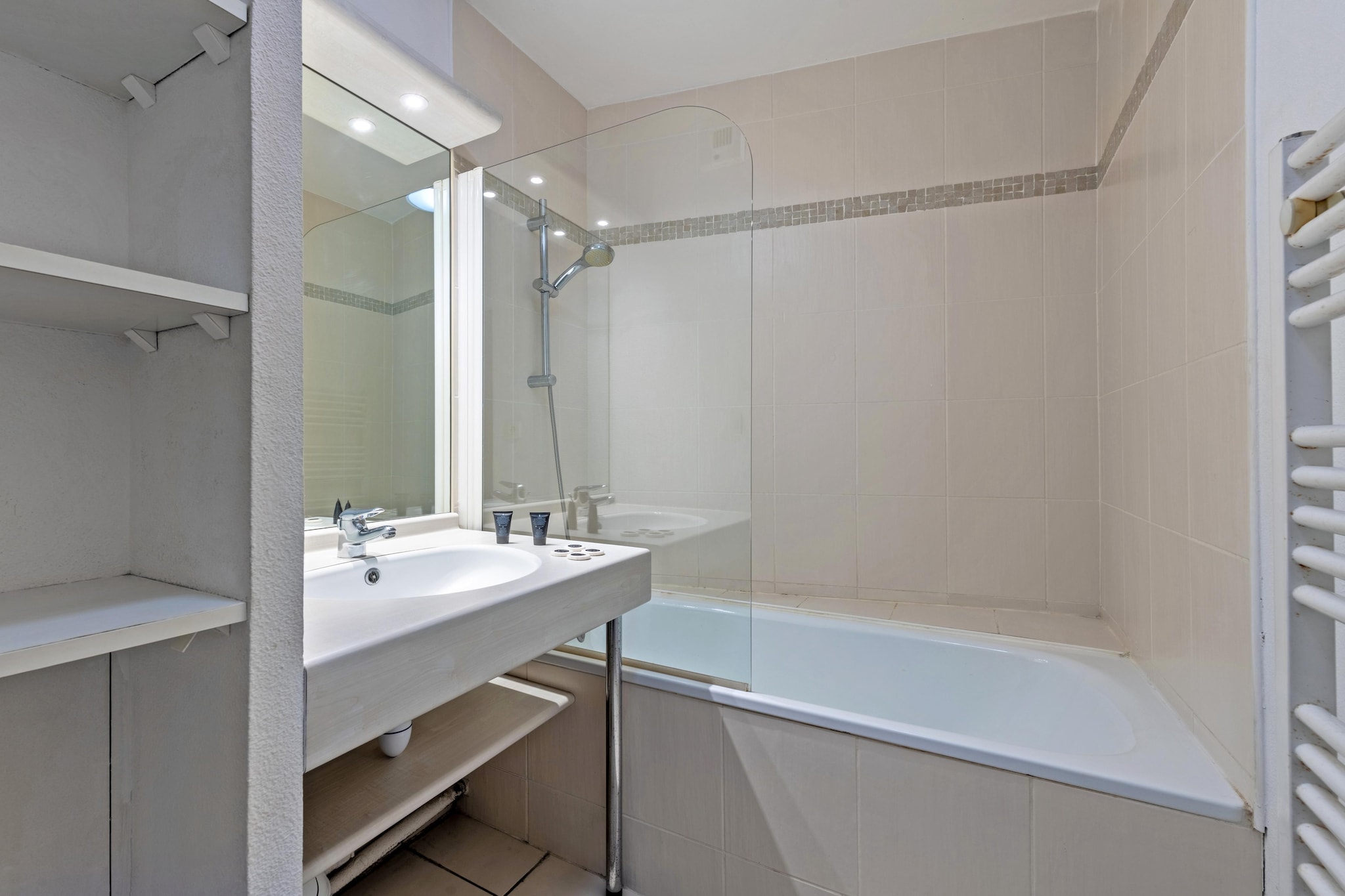 RÃ©sidence Le Domaine de Bertheaume- Appartement 2 piÃ¨ces avec coin nuit 6 personnes vue Mer - Badezimmer