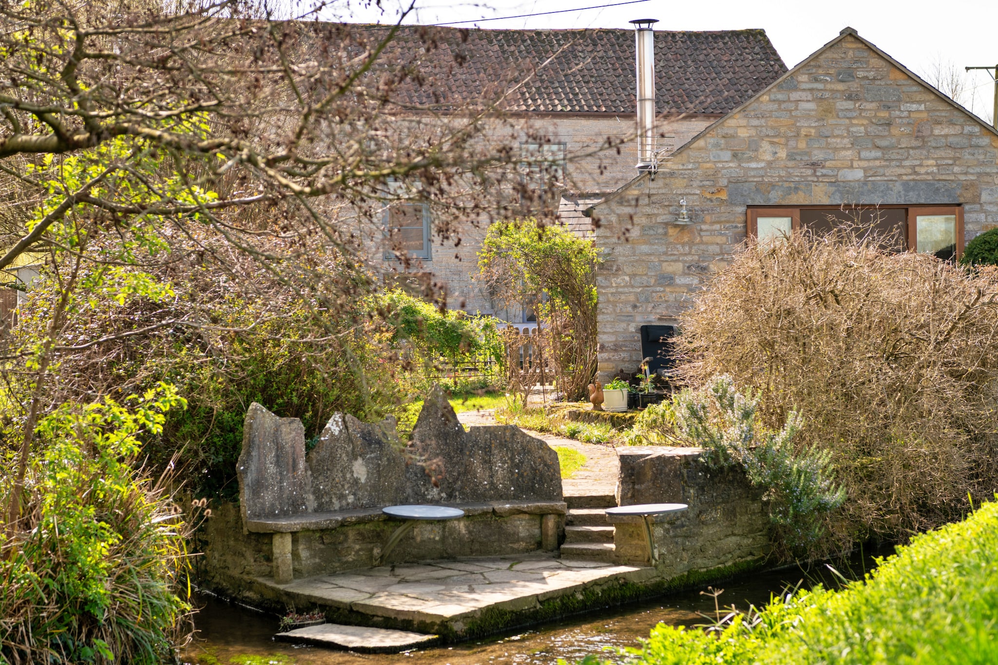 Mill Barn By The Stream - Buitenkant zomer