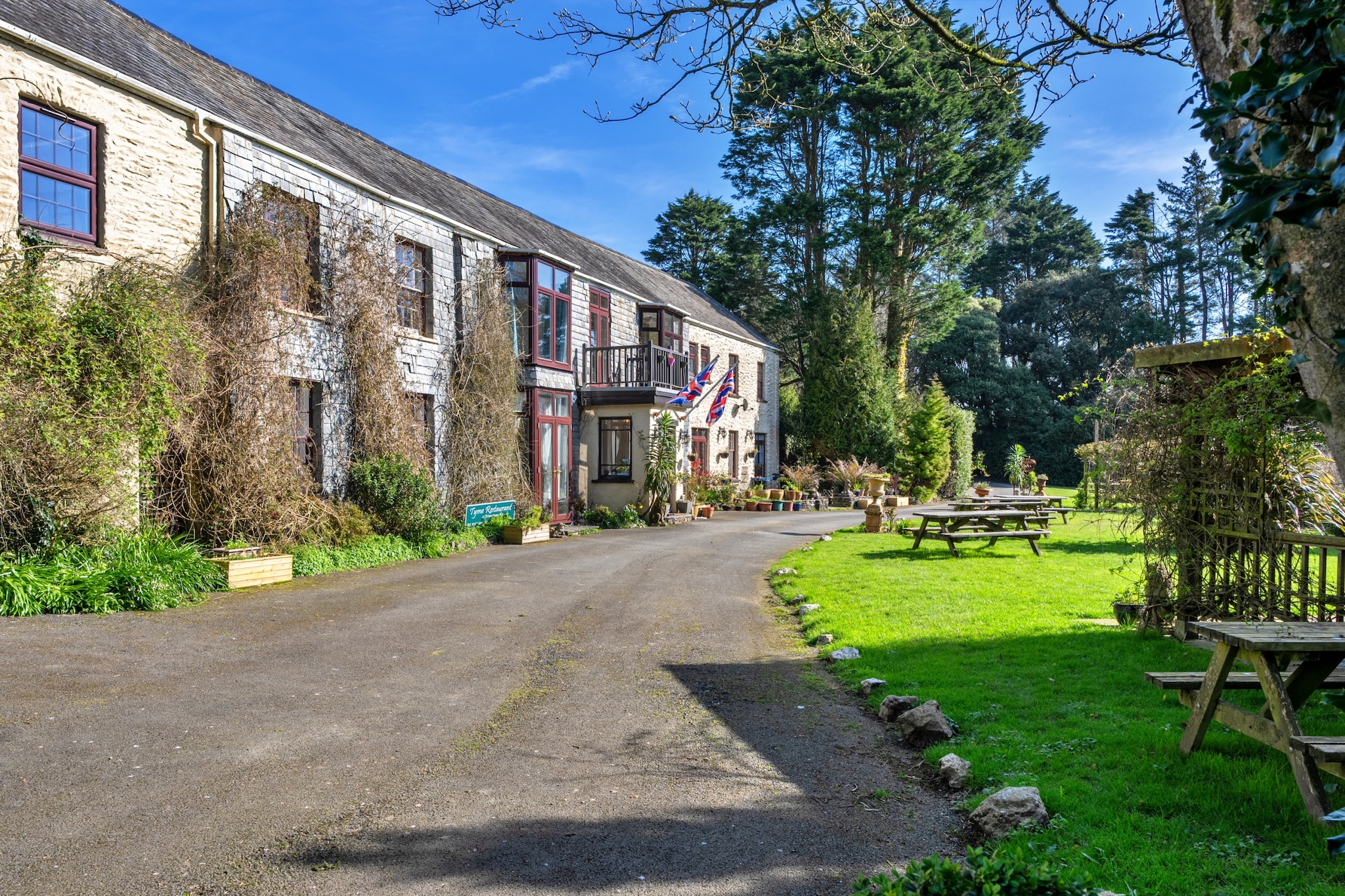 Trimstone Manor - Manor Cottage
