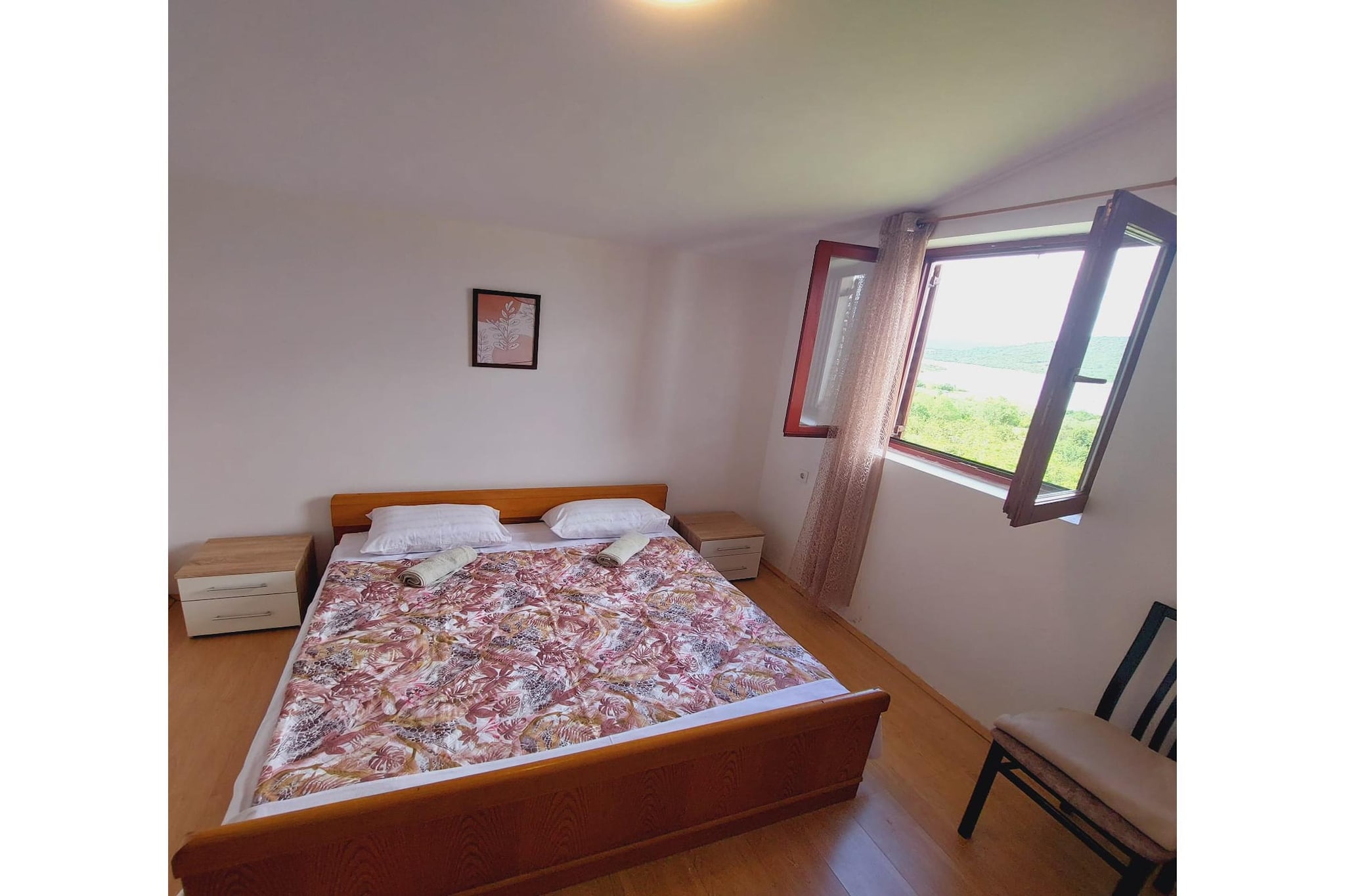 Apartments Tisno - one bedroom apartment (left)