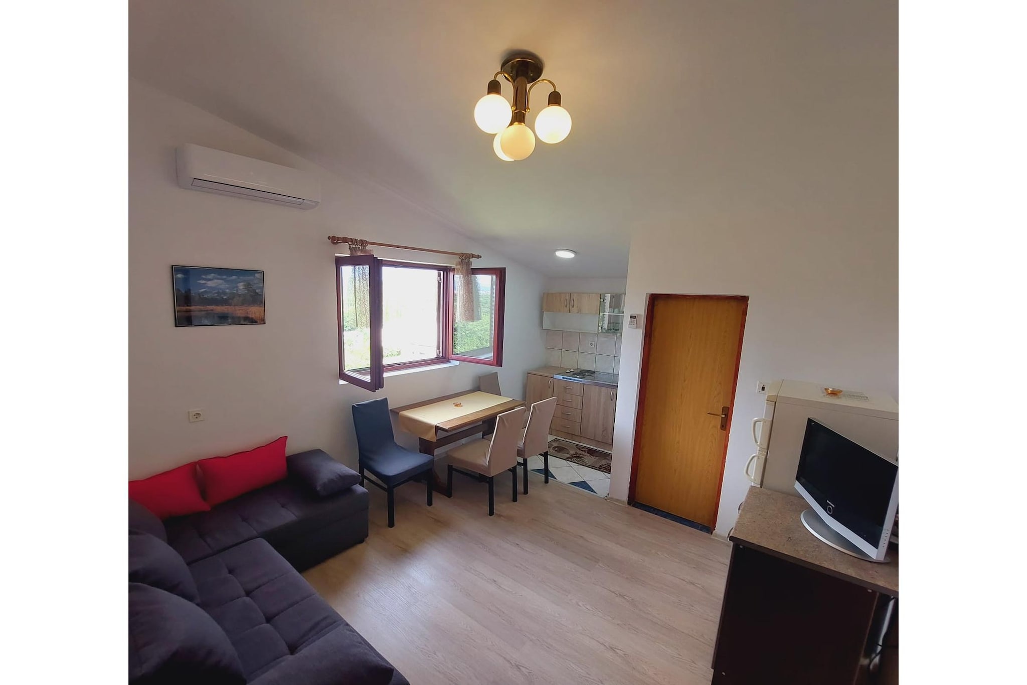 Apartments Tisno - one bedroom apartment (right) - Woonkamer