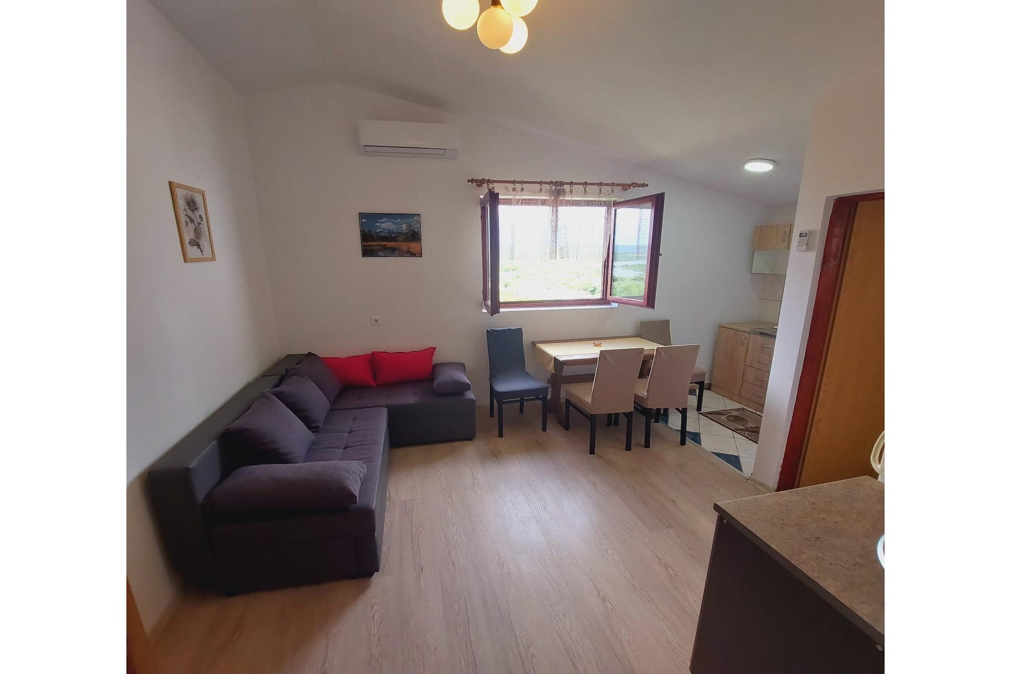 Apartments Tisno - one bedroom apartment (right)