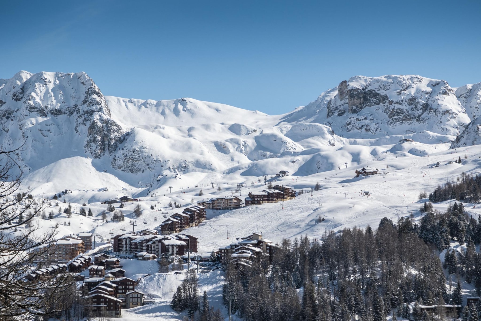 Village Club MMV Plagne 2000  Room for 6 people - Area within 5km in winter