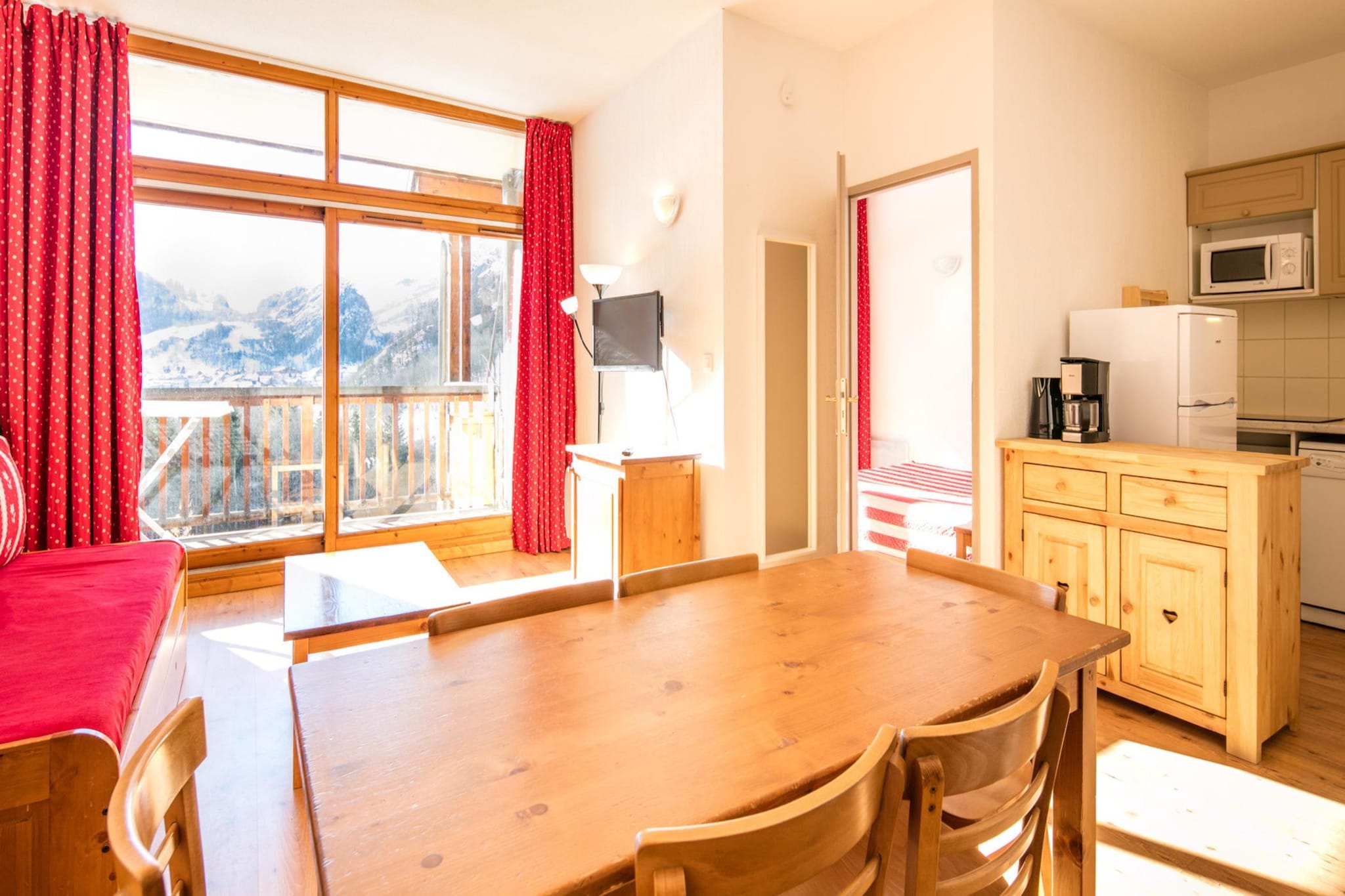 Le Hameau de Valloire-Appartement 2 piÃ¨ces avec coin nuit 6 personnes - Eetkamer
