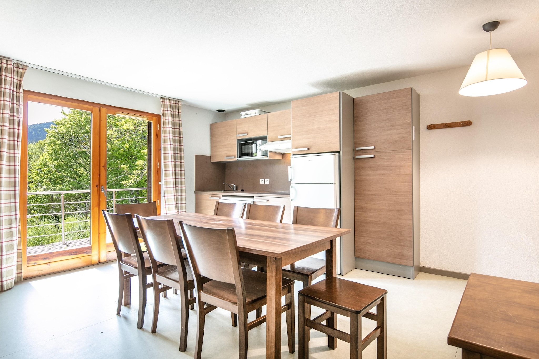 Les Gentianes - Chalet 4 piÃ¨ces 8 personnes - Eetkamer