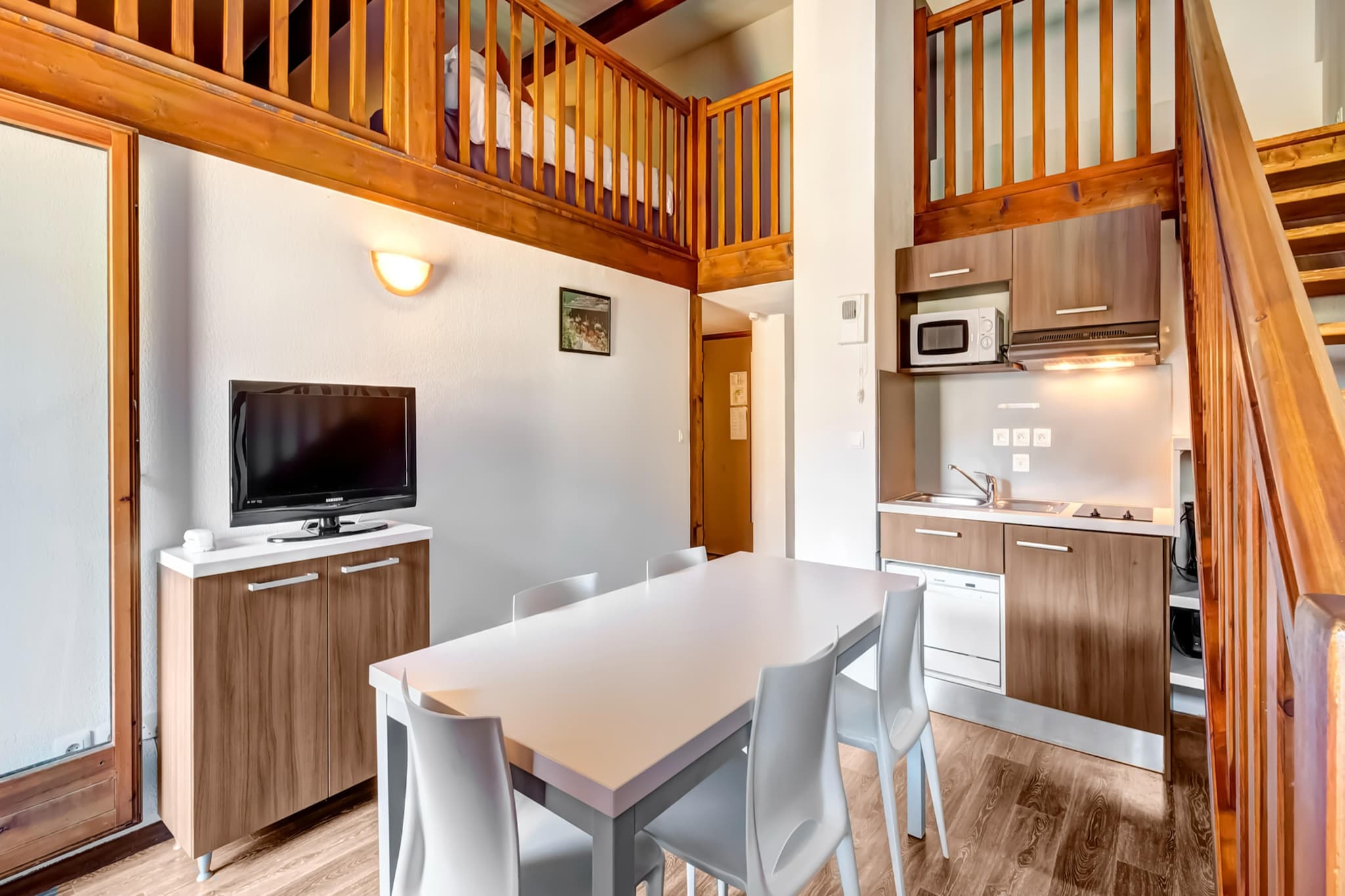 Grand Massif Appartement 2 piÃ¨ces avec coin nuit 5 personnes - Eetkamer