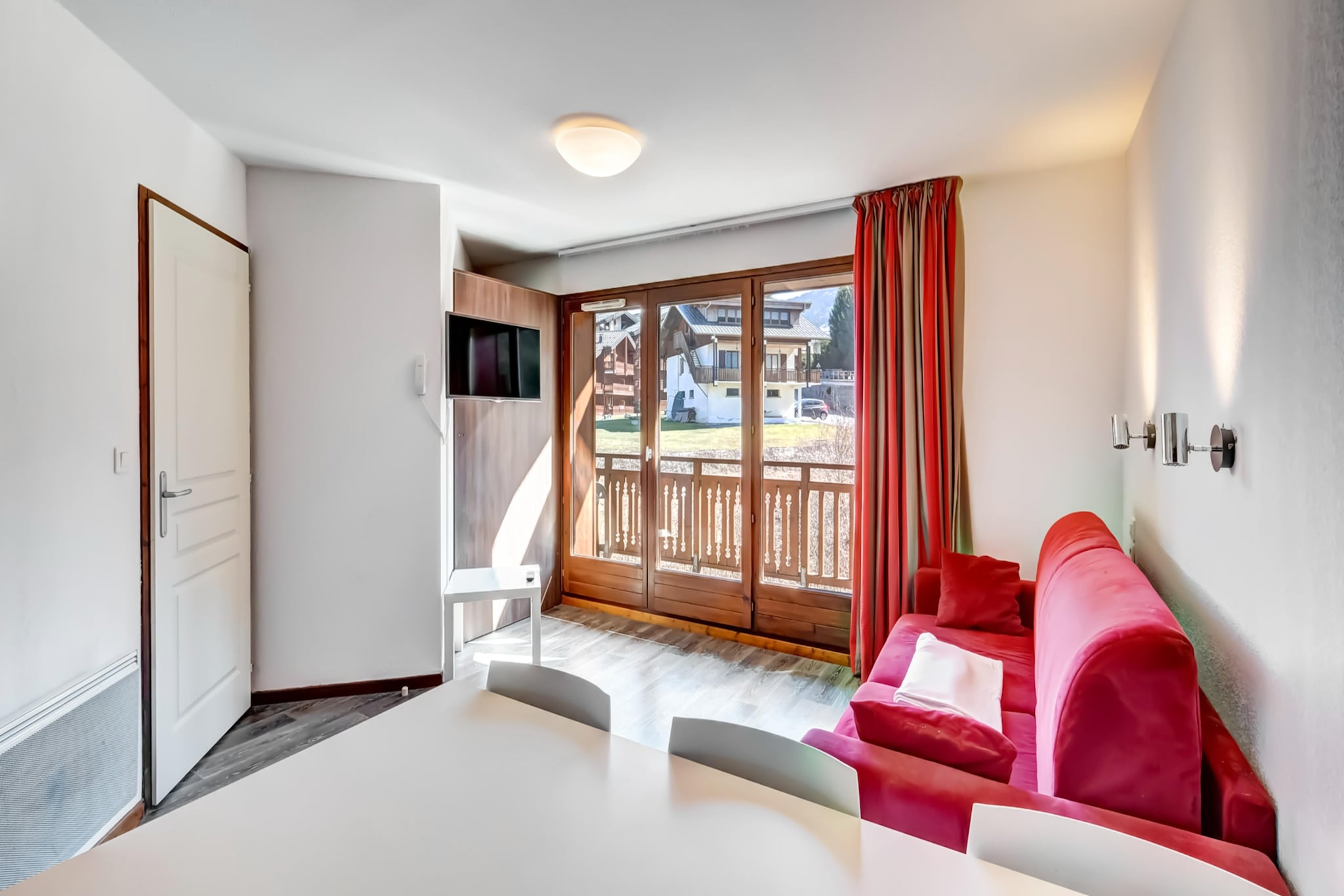 Grand Massif Appartement 2 piÃ¨ces avec coin nuit 6 personnes - Eetkamer