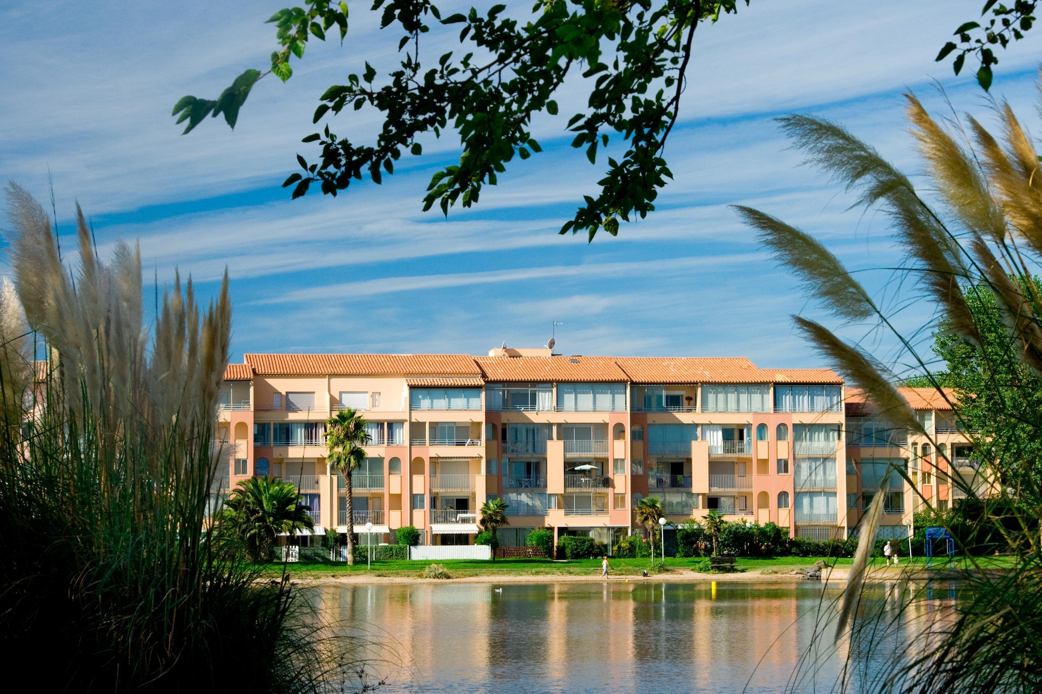 RÃ©sidence La Baie des Anges-Appartement 2 piÃ¨ces avec coin nuit 6 personnes - Image-tags.water view