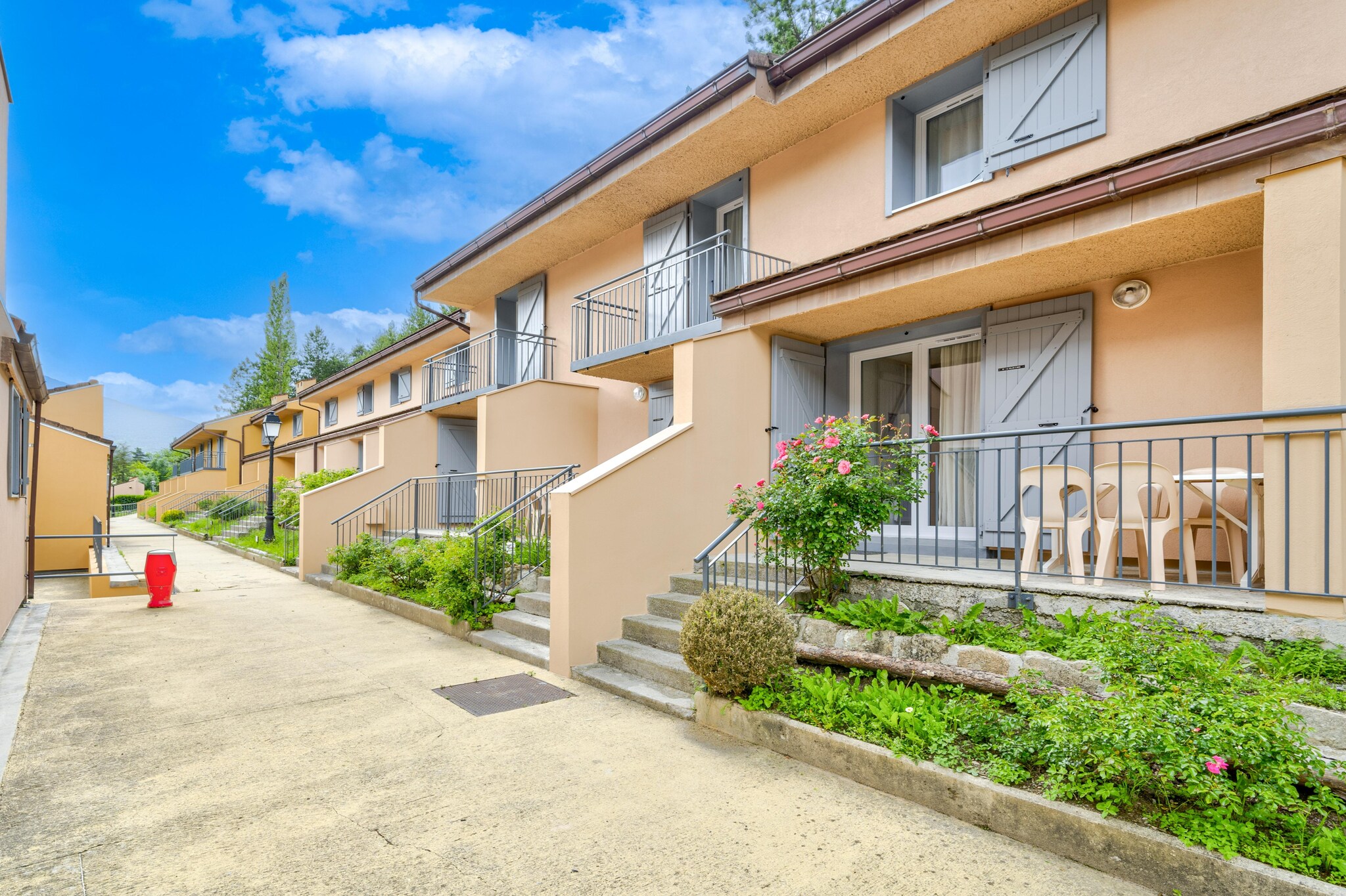 Les Gorges Rouges - Appartement 4 piÃ¨ces 8 personnes - Außenbereich Sommer