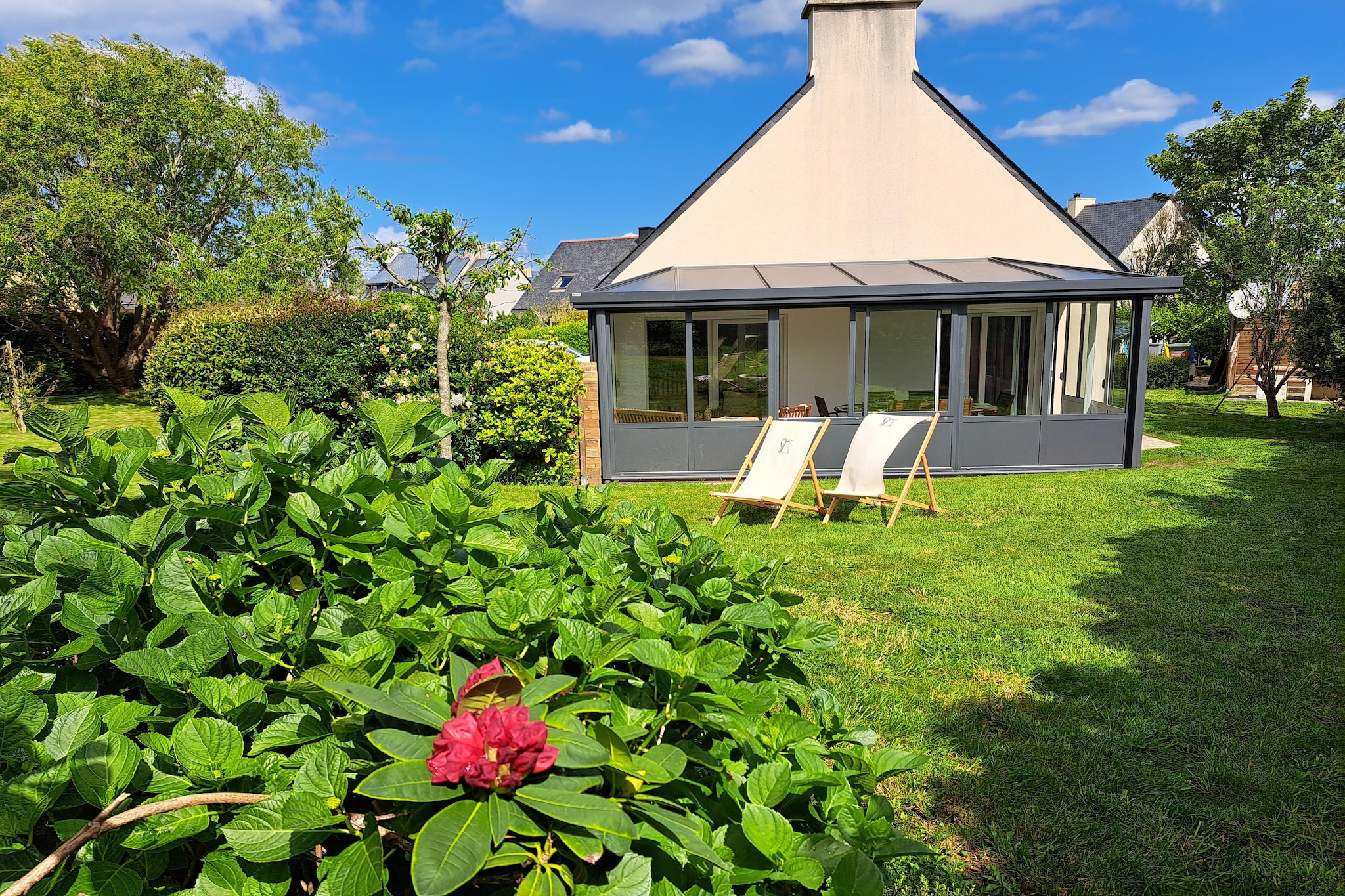 	Ferienhaus in Strandnähe Plouarzel - Buitenkant zomer
