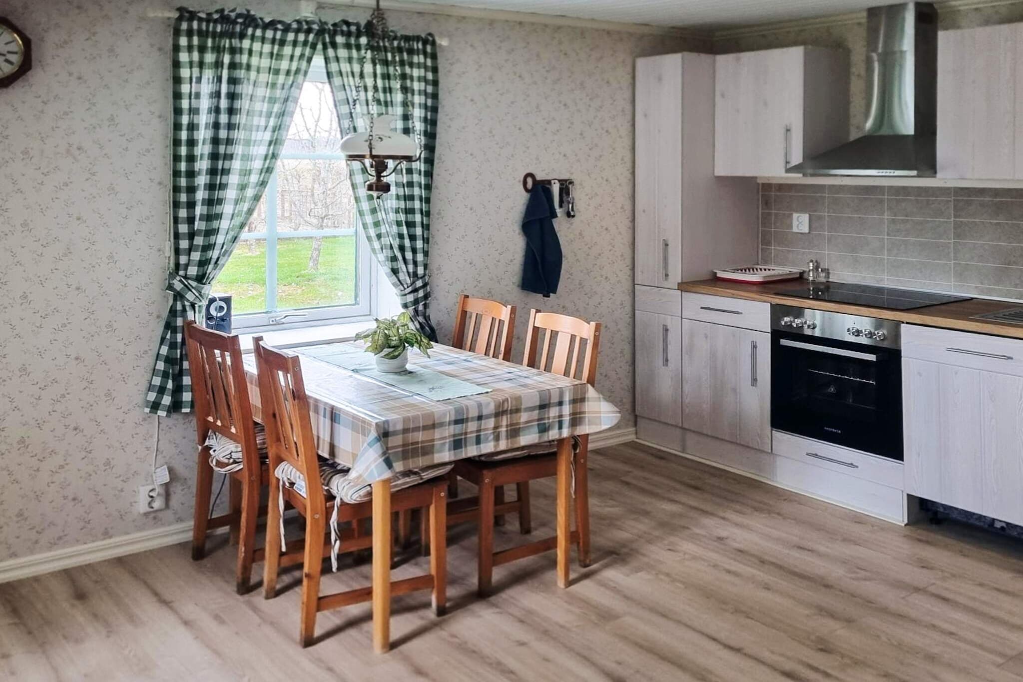 4 star holiday home in Brålanda - Indoor