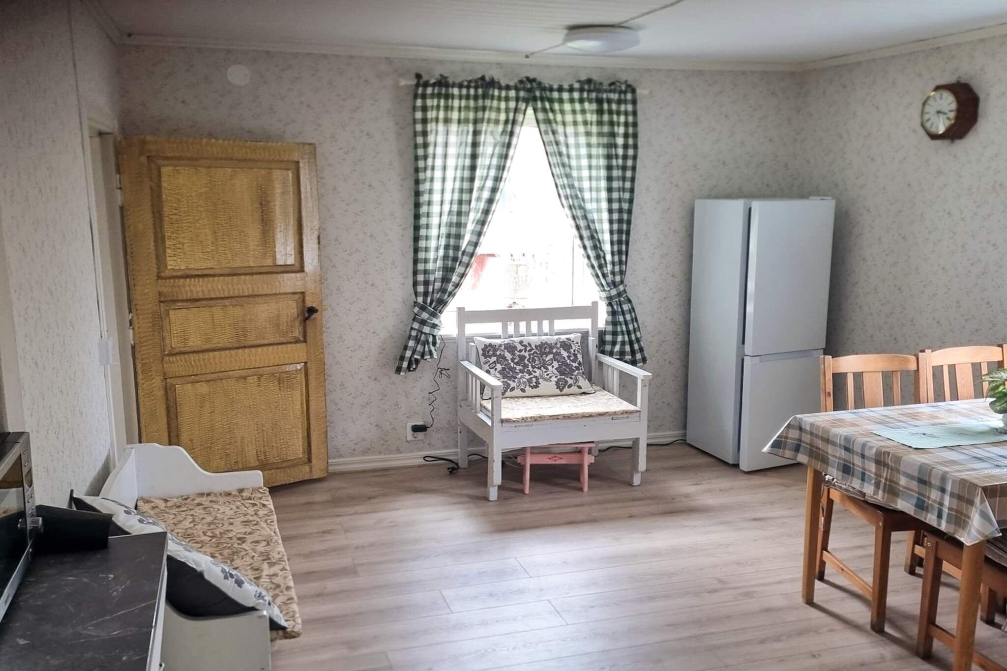 4 star holiday home in Brålanda - Indoor