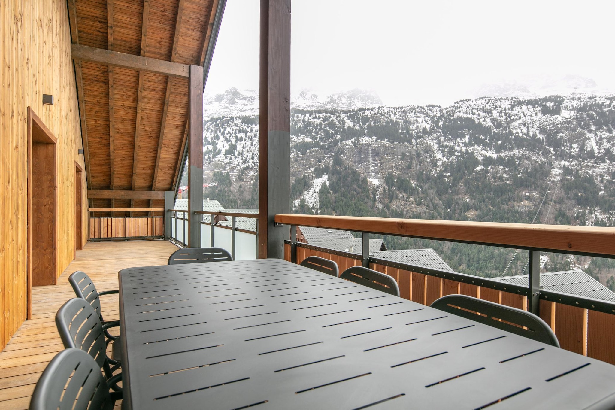 Les Hauts de Vaujany -Appartement 4 piÃ¨ces 8 personnes - PMR - Terrasbalkon