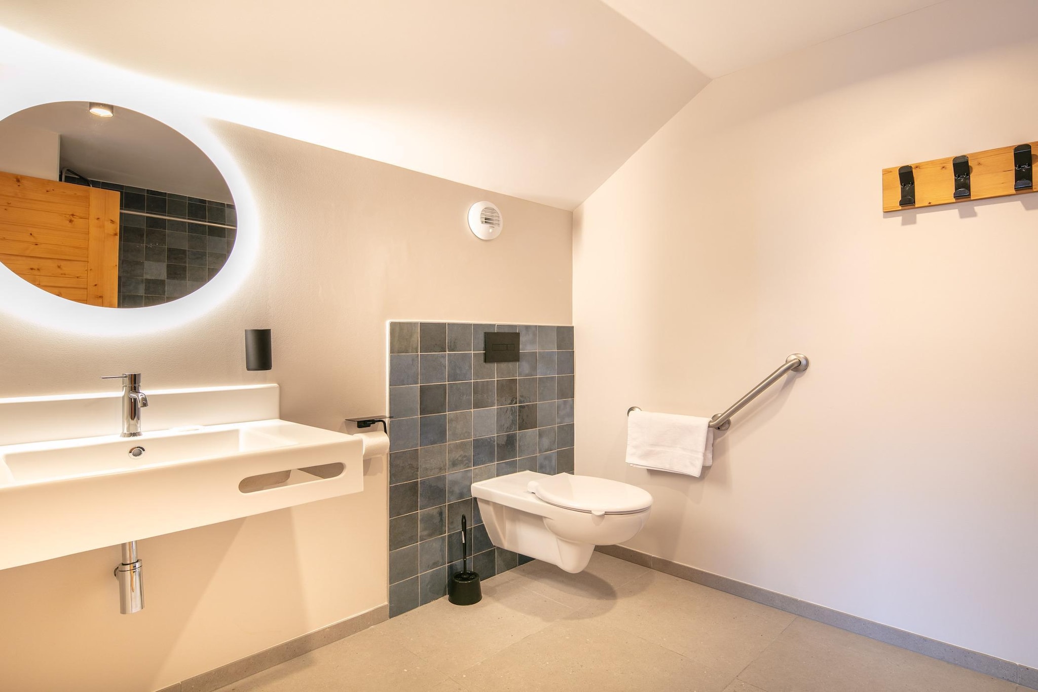 Les Hauts de Vaujany -Appartement 4 piÃ¨ces 8 personnes - PMR - Badkamer