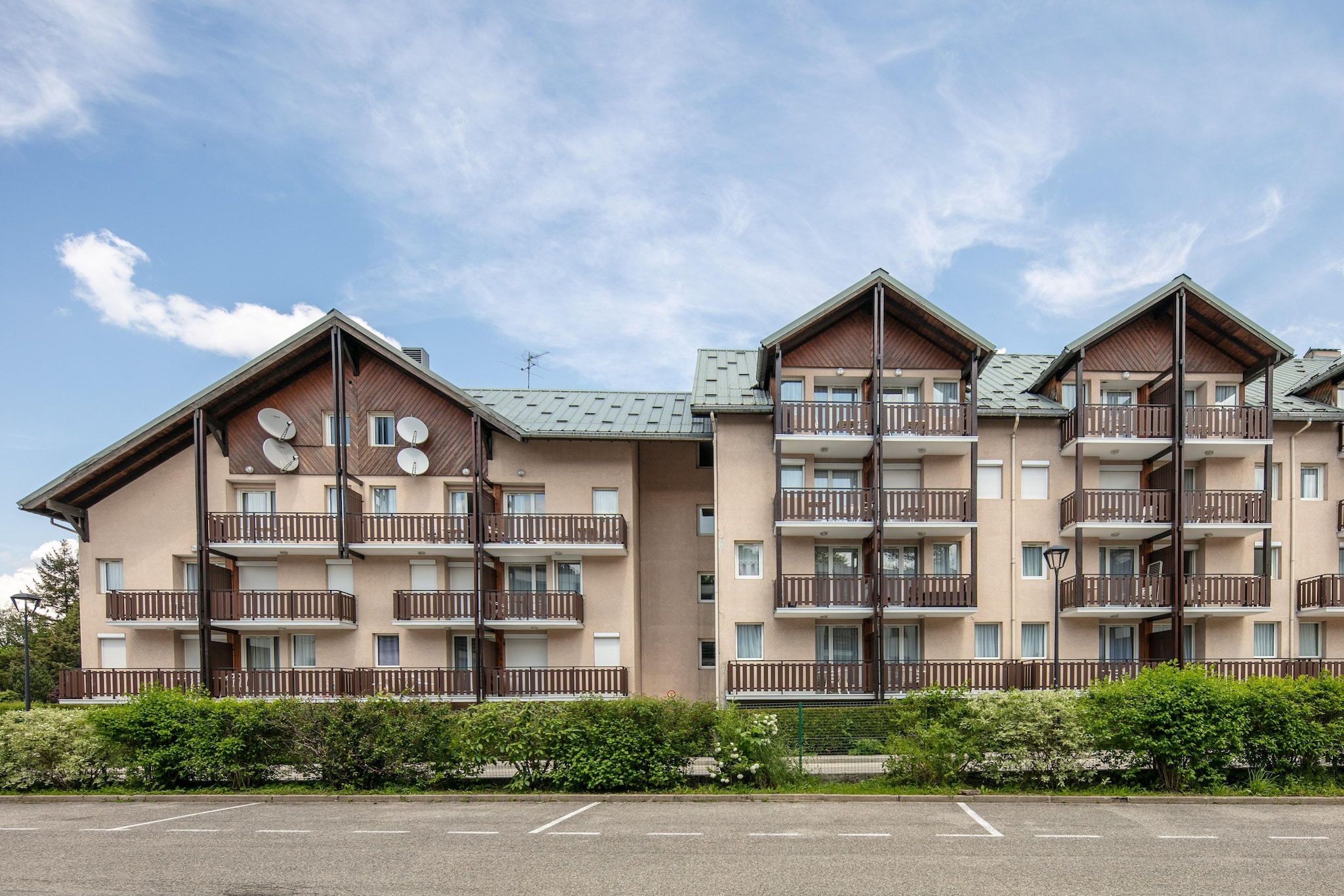 Exterior Summer