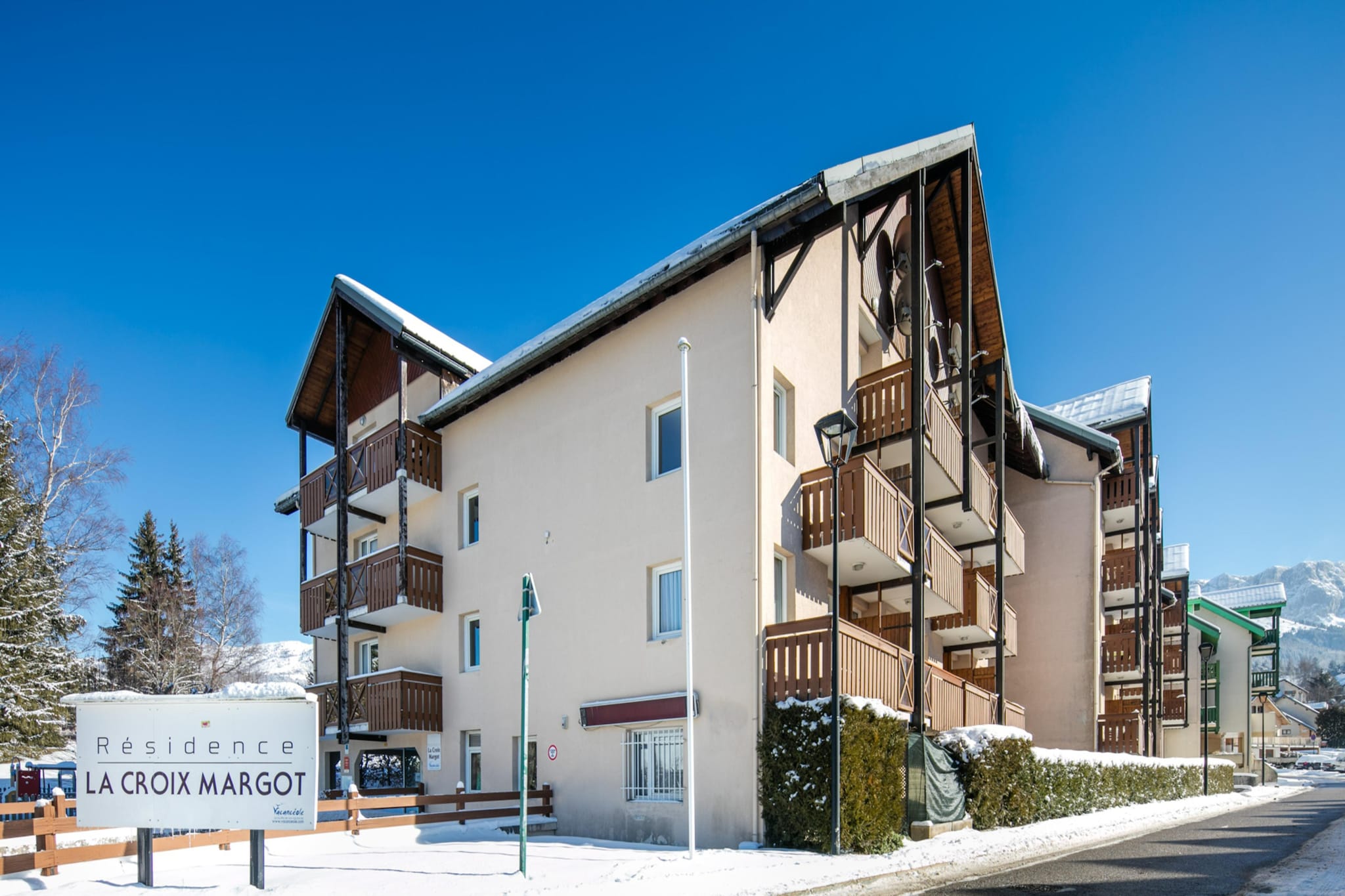 Exterior Winter